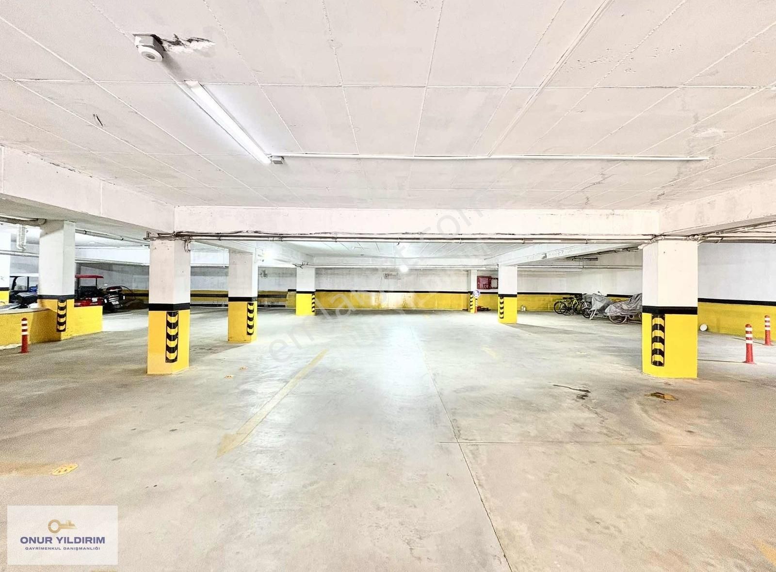 Sadece Onur Yıldırımdan 70 M2 K.otoparklı Spor Salonlu 1+1 - Görsel 24