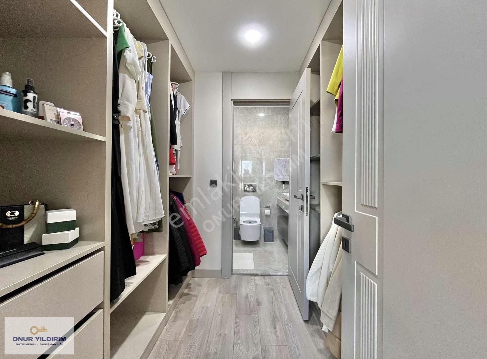 Onur Yıldırımdan Havuzlu Deniz Manzaralı Özel Tasarım 4+1 Villa - Görsel 23