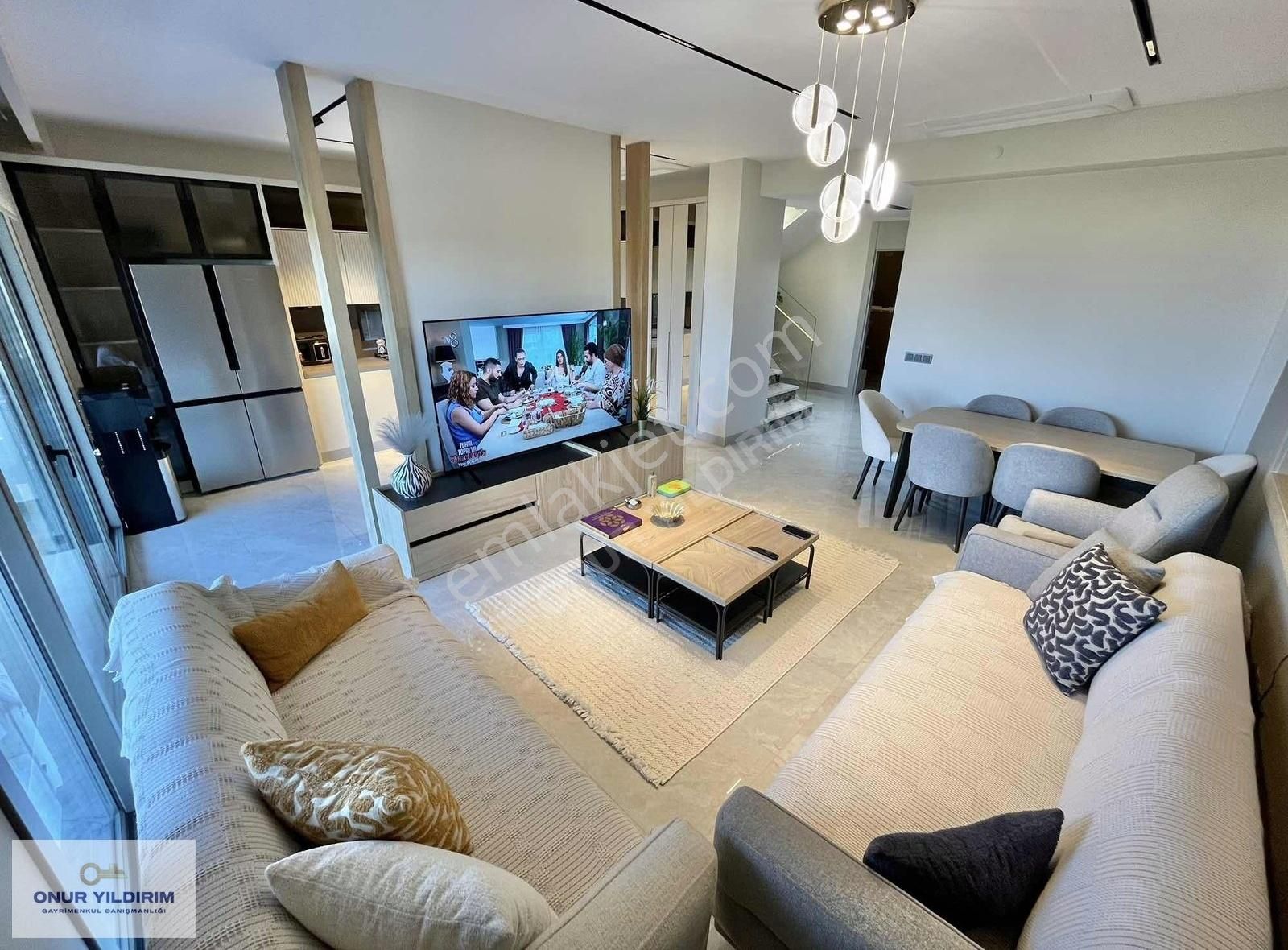 Onur Yıldırımdan Havuzlu Deniz Manzaralı Özel Tasarım 4+1 Villa - Görsel 20