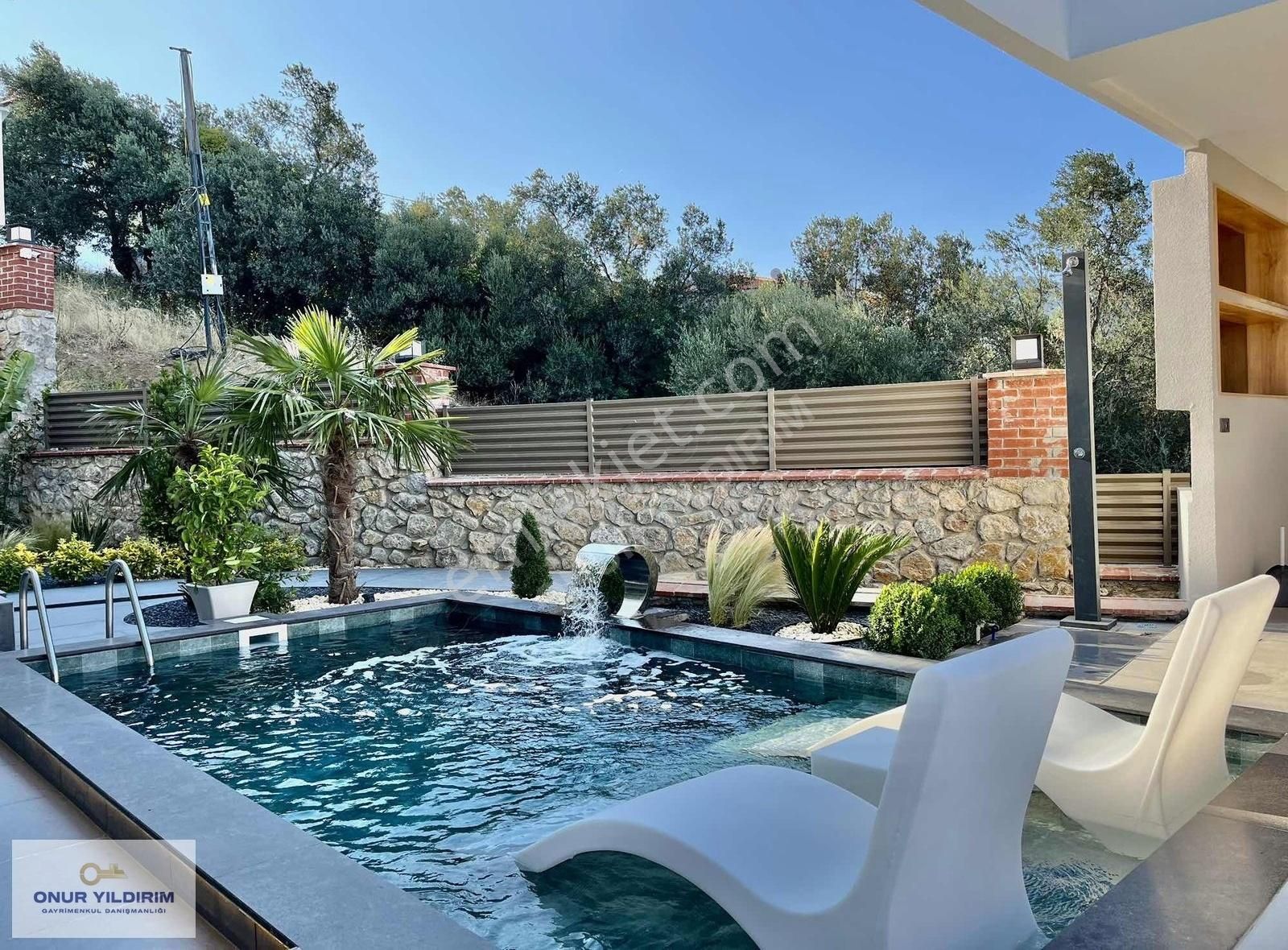 Onur Yıldırımdan Havuzlu Deniz Manzaralı Özel Tasarım 4+1 Villa - Görsel 34