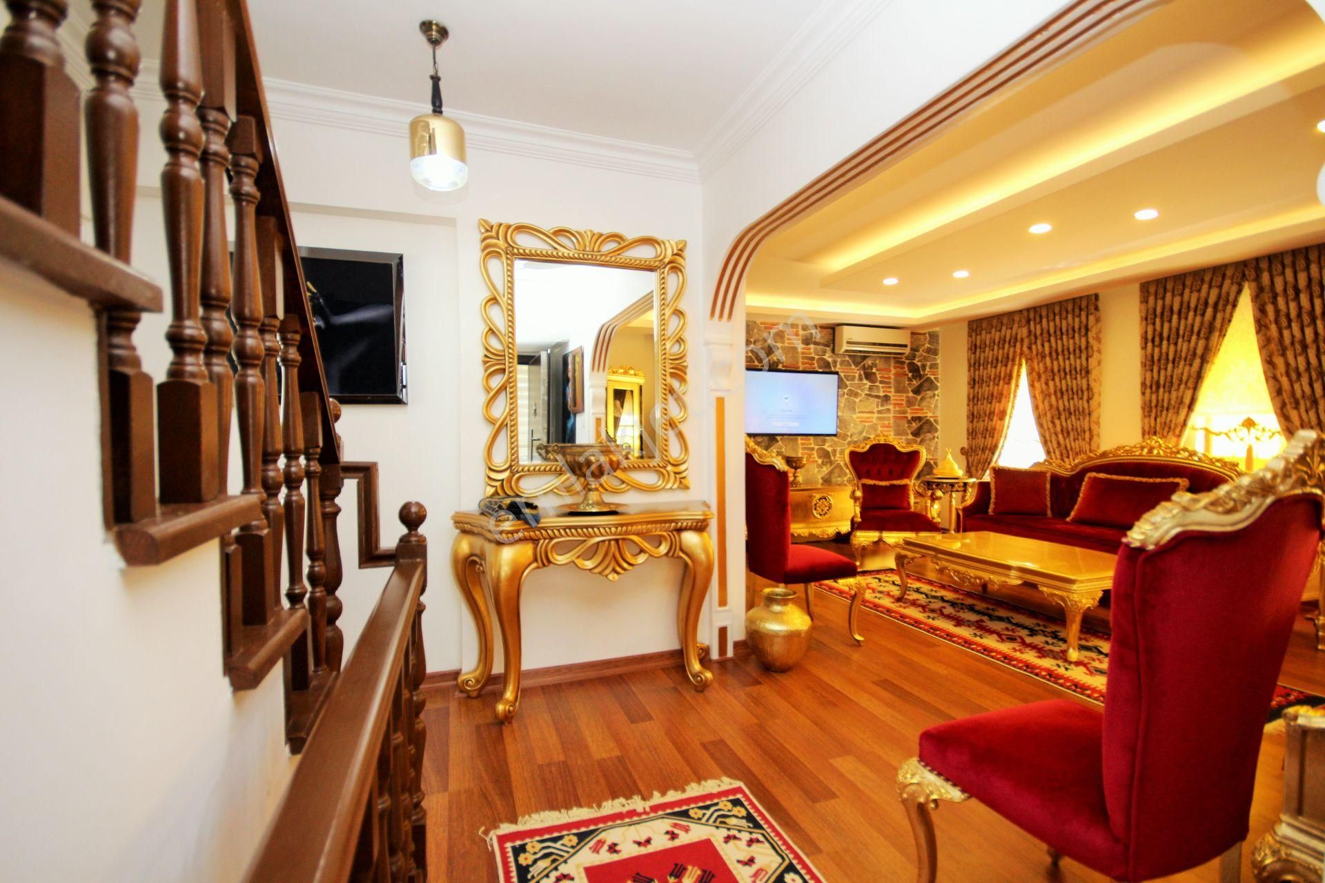 Duru Emlak'tan Pursaklar Merkezde 6+1 Lüks Satılık Villa