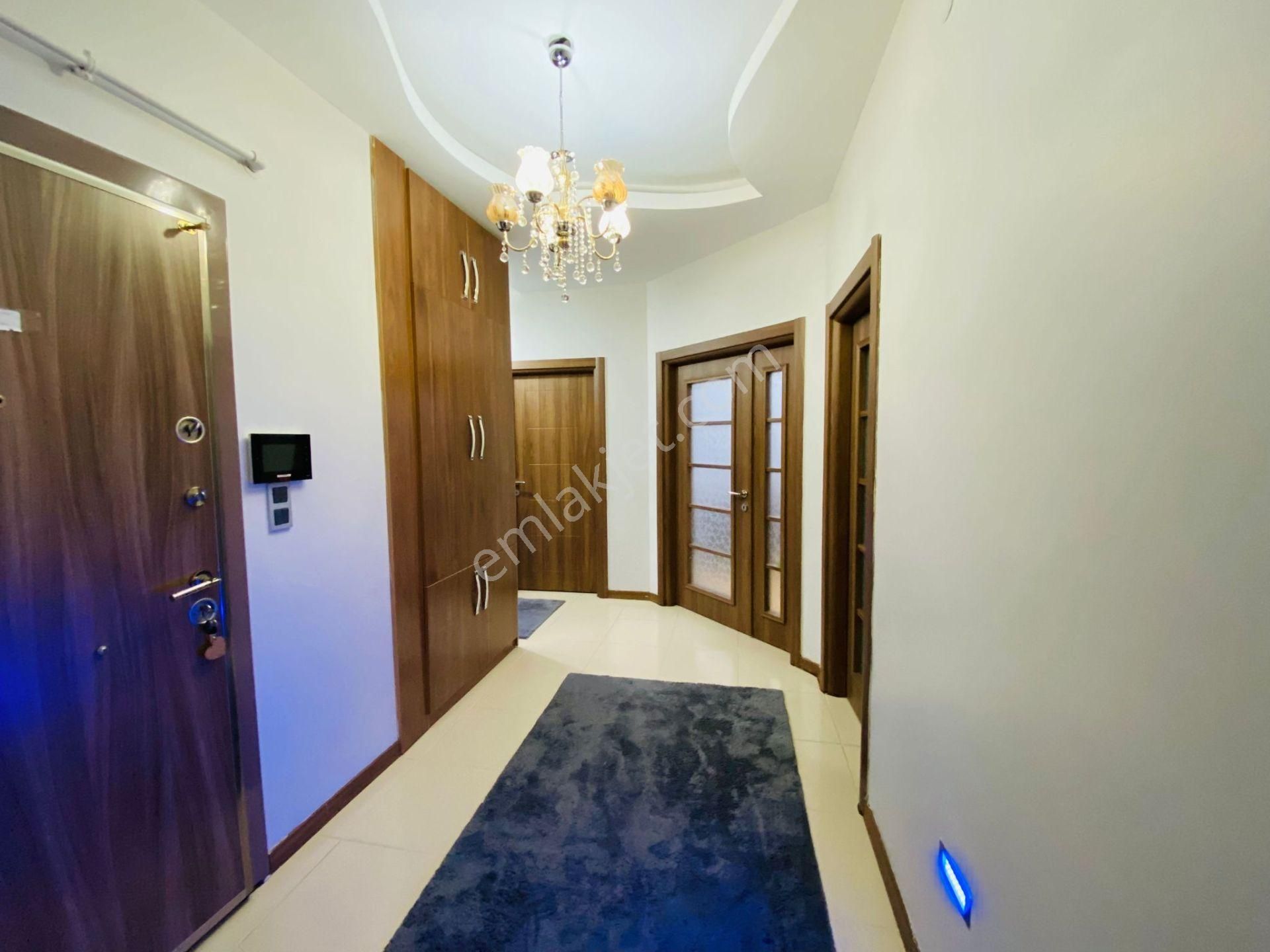 İldem 5 Te 3+1 Geniş Mutfak/balkon İçi Yapılı Lüks Daire