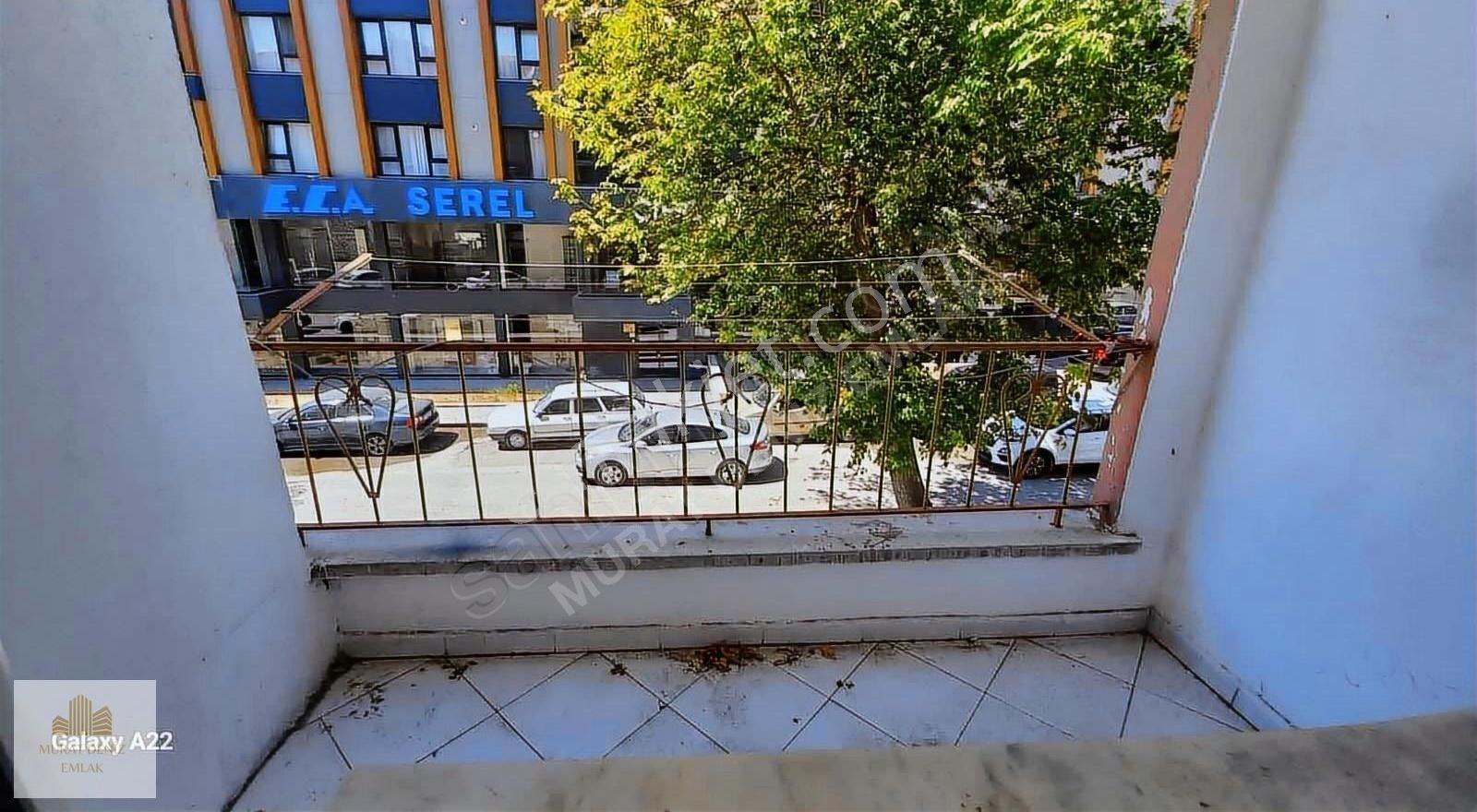 Cumhuriyet Mahallesi'nde Satılık 3 + 1 Orta Kat Daire