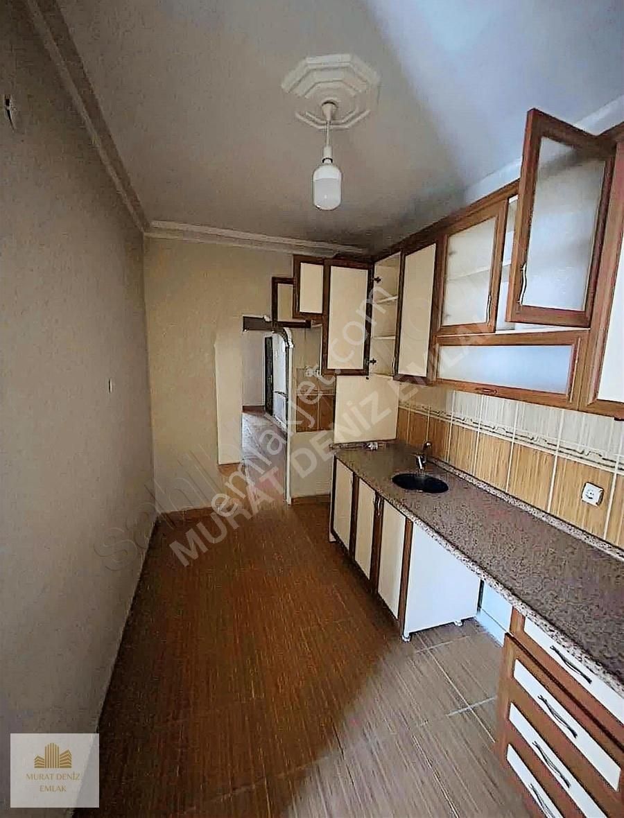 Cumhuriyet Mahallesi'nde Satılık 3 + 1 Daire