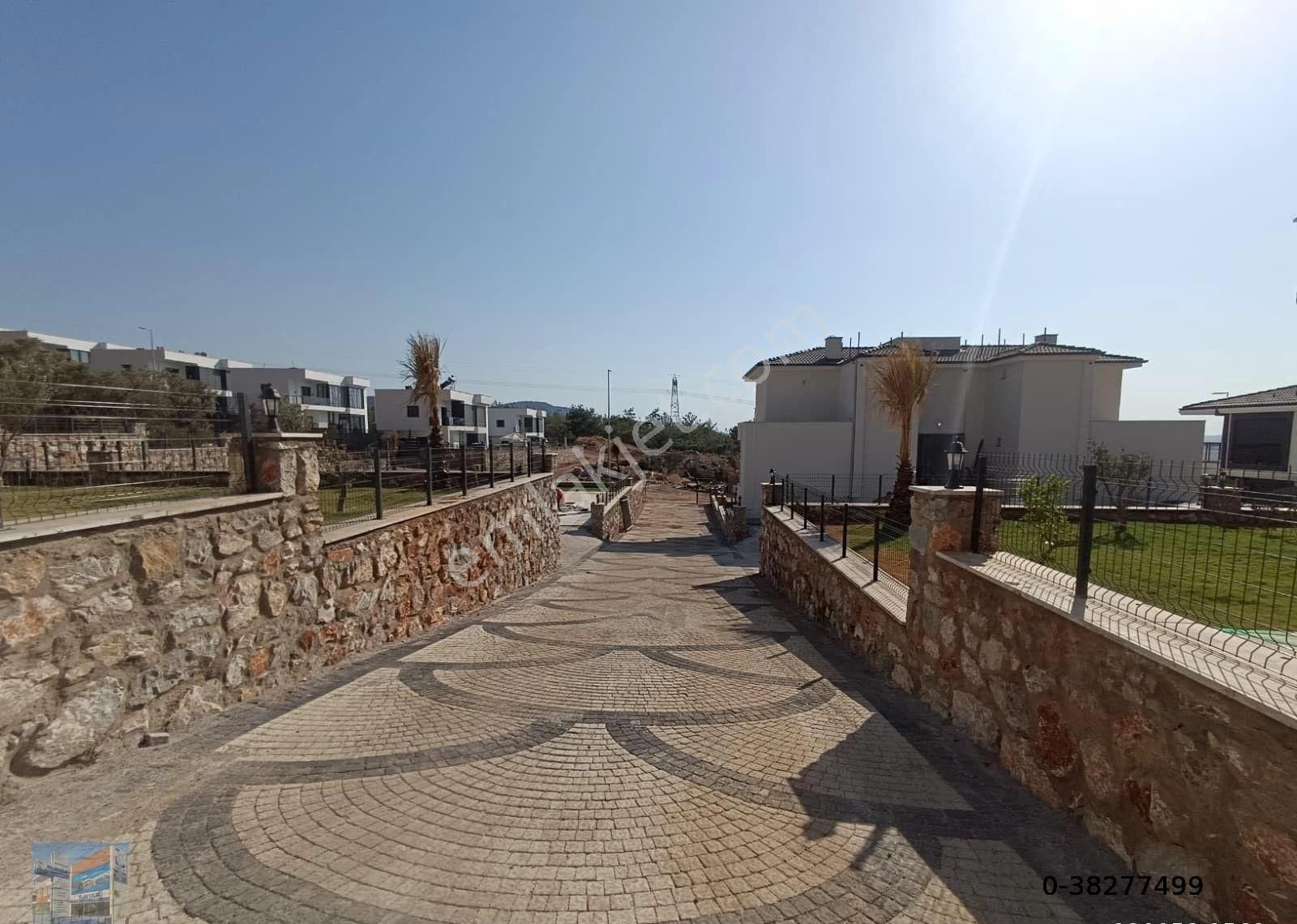 Didim Akbük'te Havuzlu Sitede Sıfır 2+1 Daire - Görsel 4