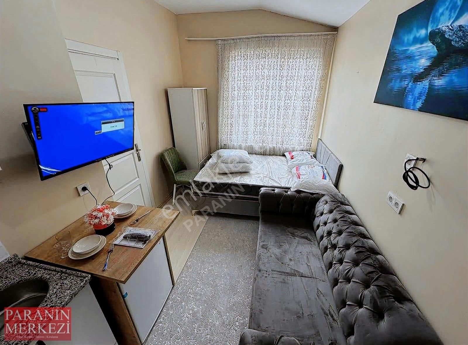 Para'dn Full Yeni Eşyali Cadde Uzeri 1+0 Daire