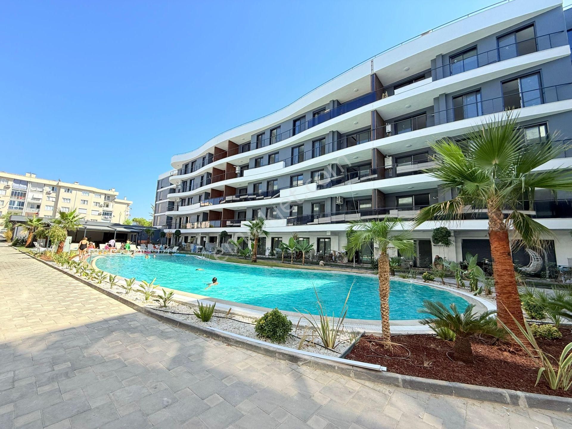 Güvenlık-acık/kapalı Havuz-otopark-hamam-sauna-cafe-yerden Isıtma-lüx-özel Bahçeli-akıllı Ev - Görsel 15