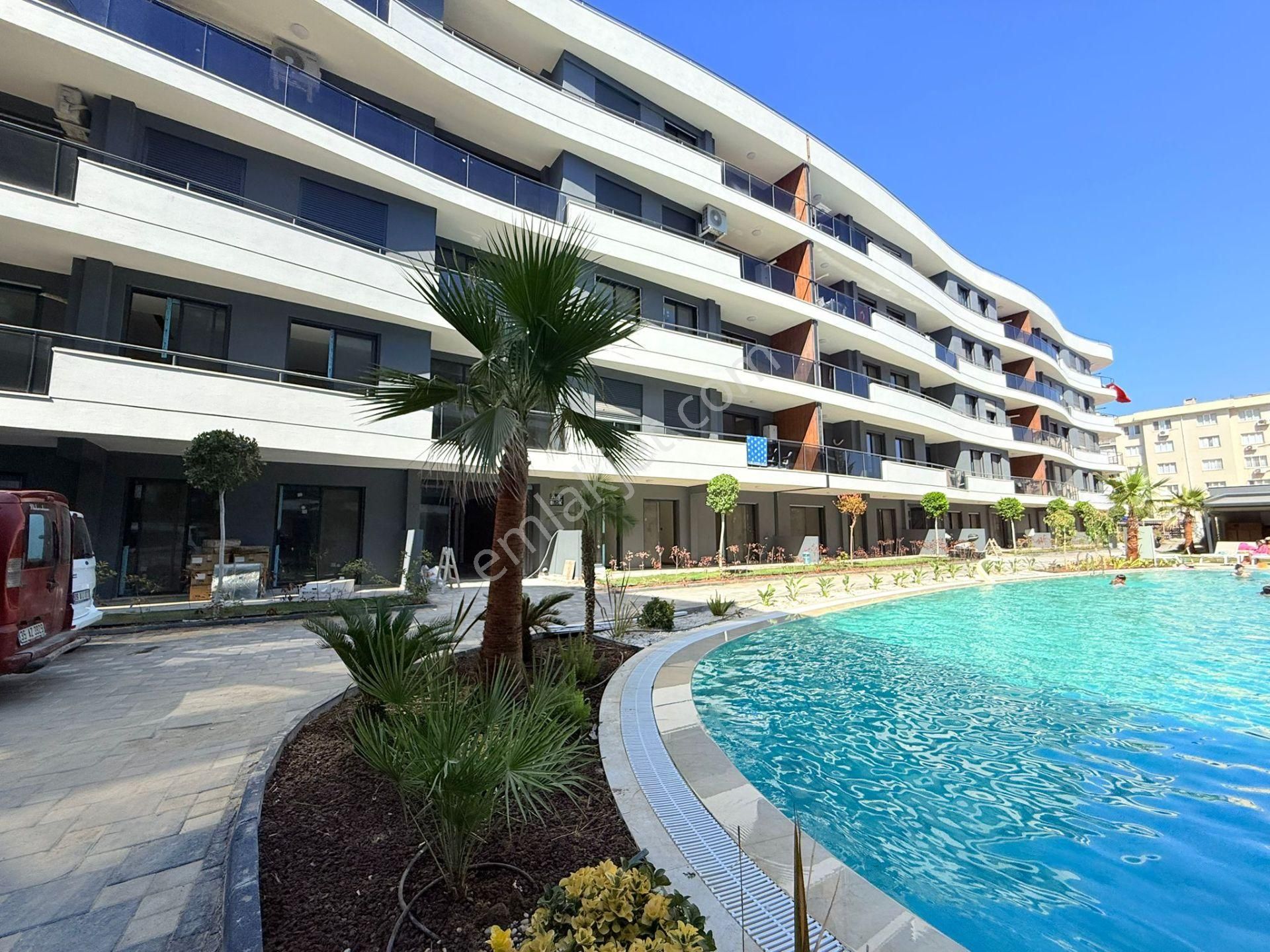 Güvenlık-acık/kapalı Havuz-otopark-hamam-sauna-cafe-yerden Isıtma-lüx-özel Bahçeli-akıllı Ev - Görsel 4