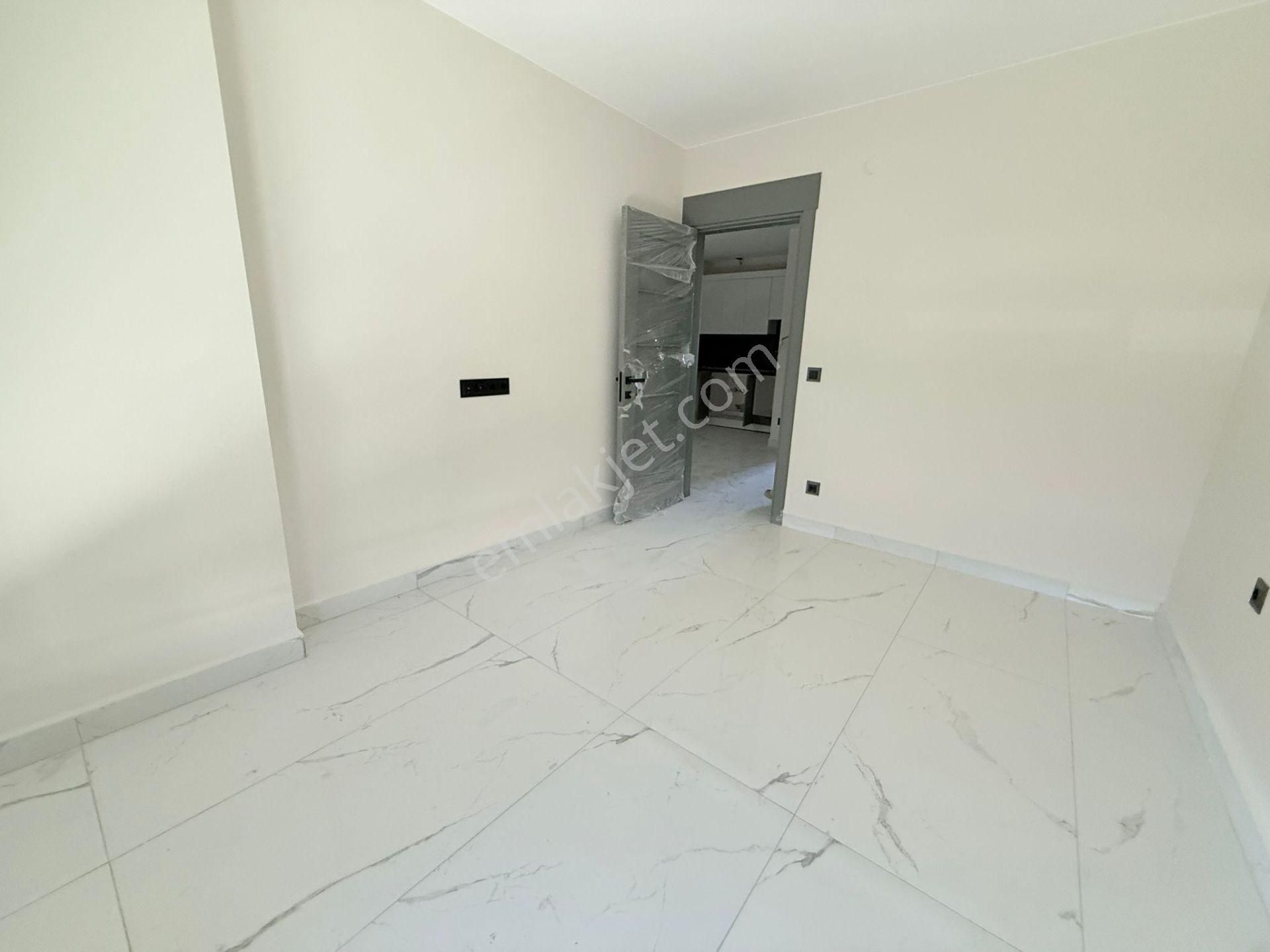 Güvenlık-acık/kapalı Havuz-otopark-hamam-sauna-cafe-yerden Isıtma-lüx-özel Bahçeli-akıllı Ev - Görsel 32