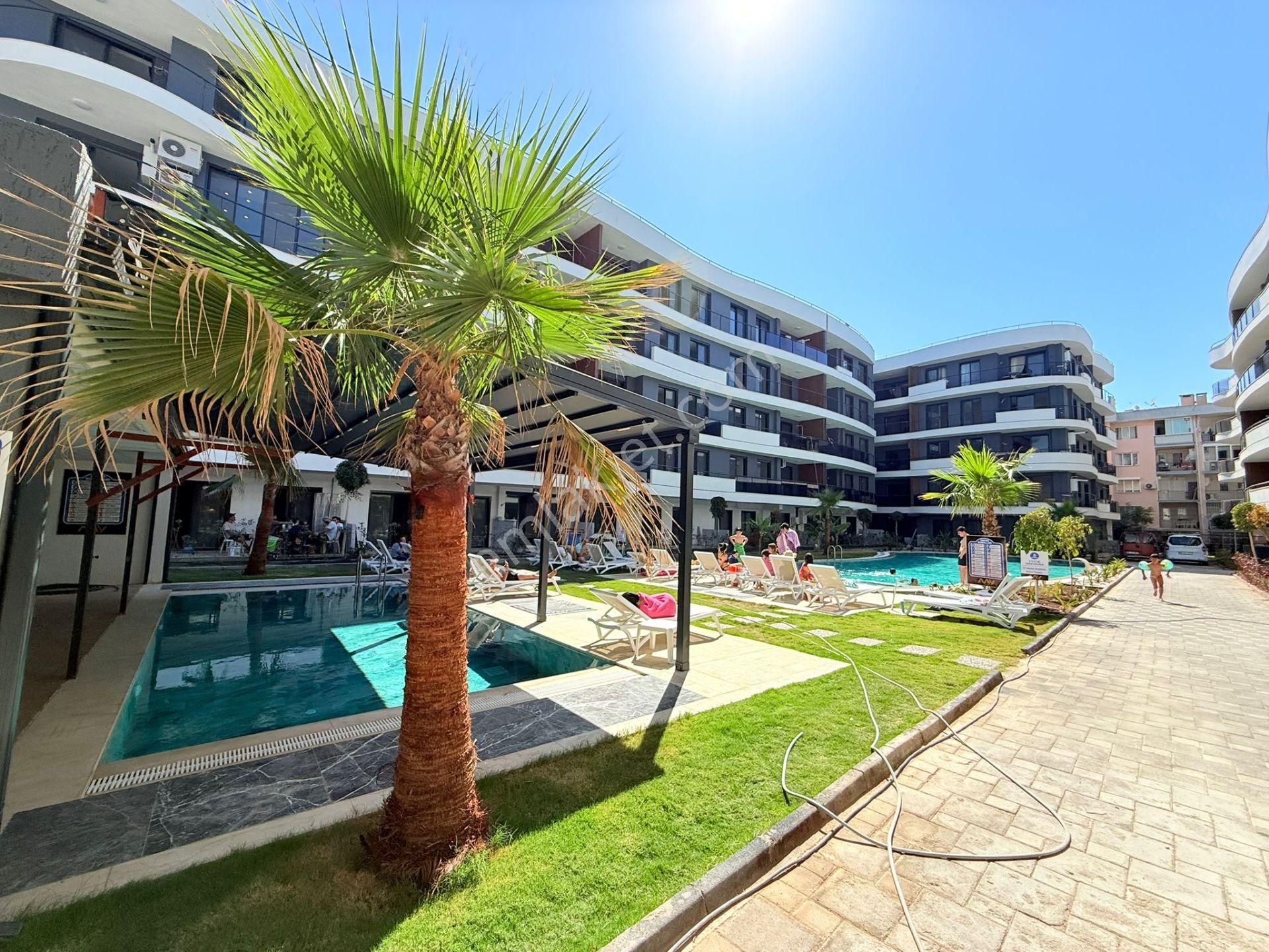 Güvenlık-acık/kapalı Havuz-otopark-hamam-sauna-cafe-yerden Isıtma-lüx-özel Bahçeli-akıllı Ev - Görsel 12