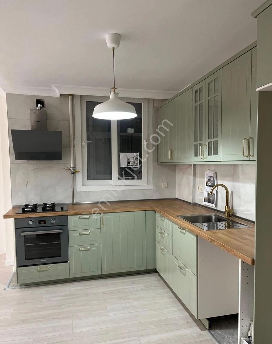 Ardost Tan Karşıyaka Bostanlıda Kiralık 3+1