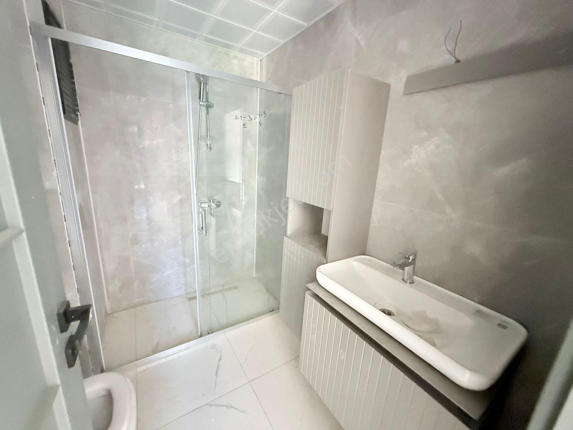 Güvenlık-acık/kapalı Havuz-otopark-hamam-sauna-cafe-yerden Isıtma-lüx-özel Bahçeli-akıllı Ev - Görsel 24