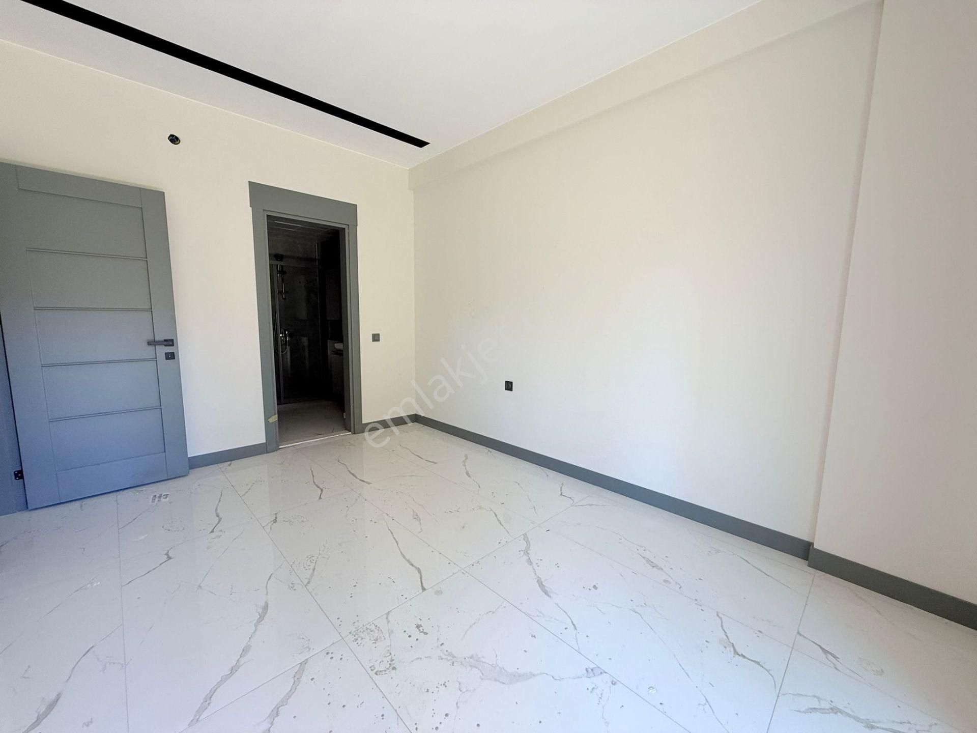 Güvenlık-acık/kapalı Havuz-otopark-hamam-sauna-cafe-yerden Isıtma-lüx-özel Bahçeli-akıllı Ev - Görsel 27