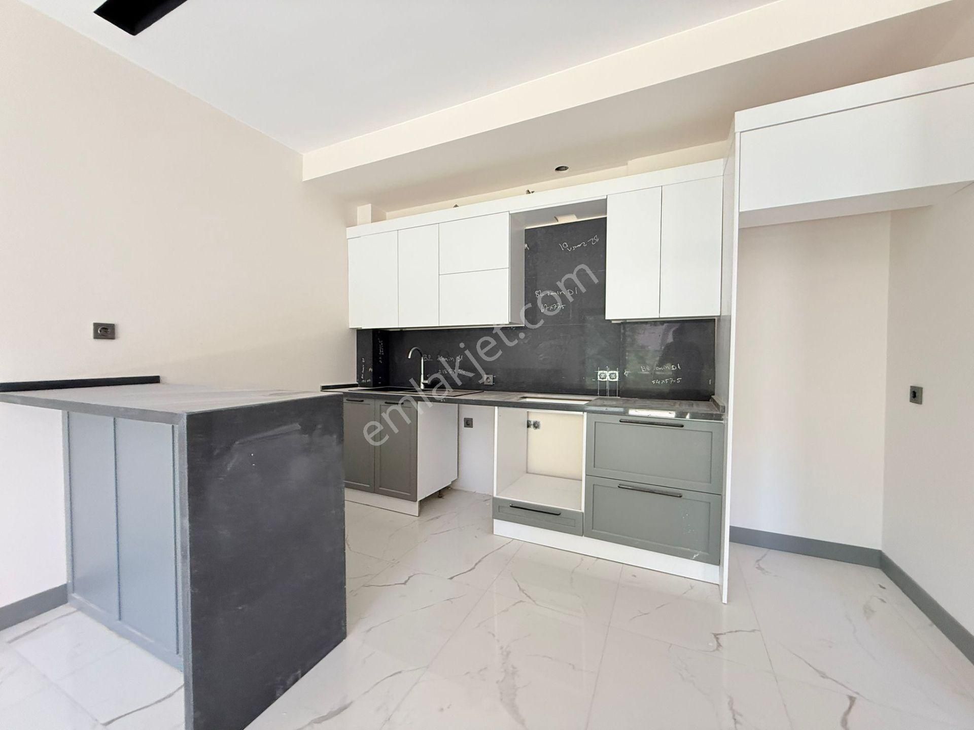 Güvenlık-acık/kapalı Havuz-otopark-hamam-sauna-cafe-yerden Isıtma-lüx-özel Bahçeli-akıllı Ev - Görsel 17