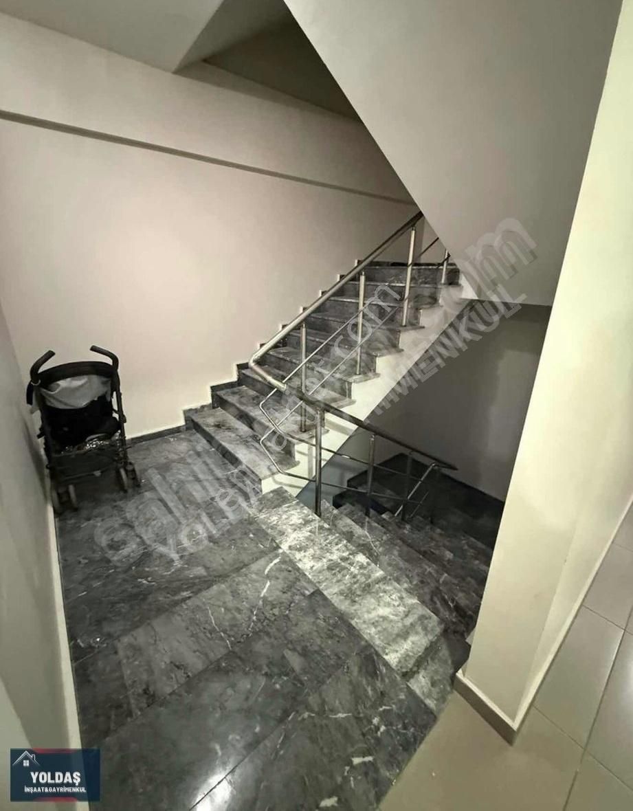 Yoldaş İnş Sultançiftliğin De 2+1 Site İçinde Kiralik Daire