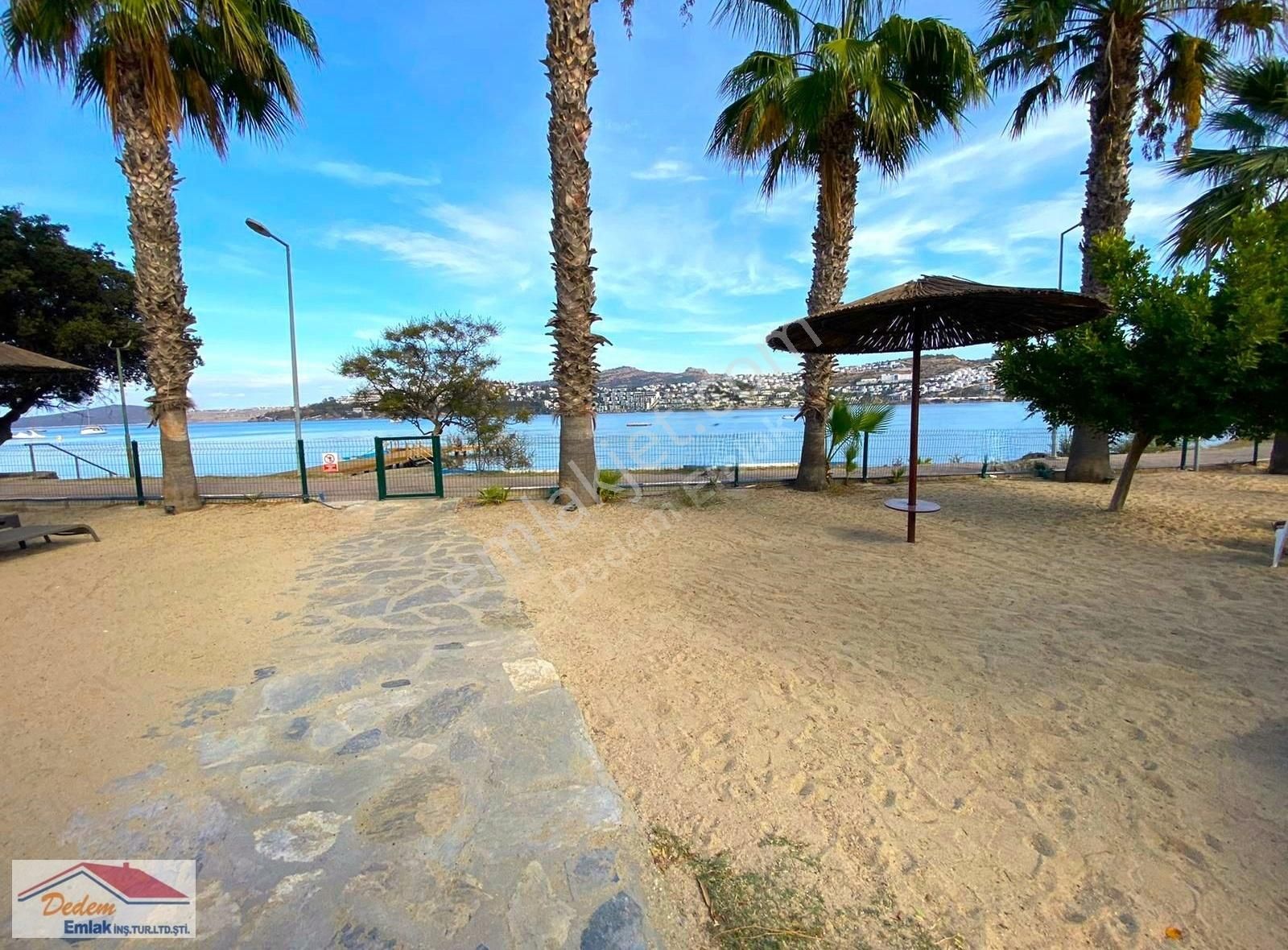 Gündoğanda Deniz Manzaralı Özel Plajlı Villa! - Görsel 4