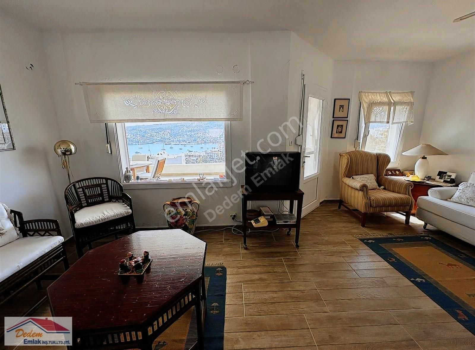 Gündoğanda Deniz Manzaralı Özel Plajlı Villa! - Görsel 13