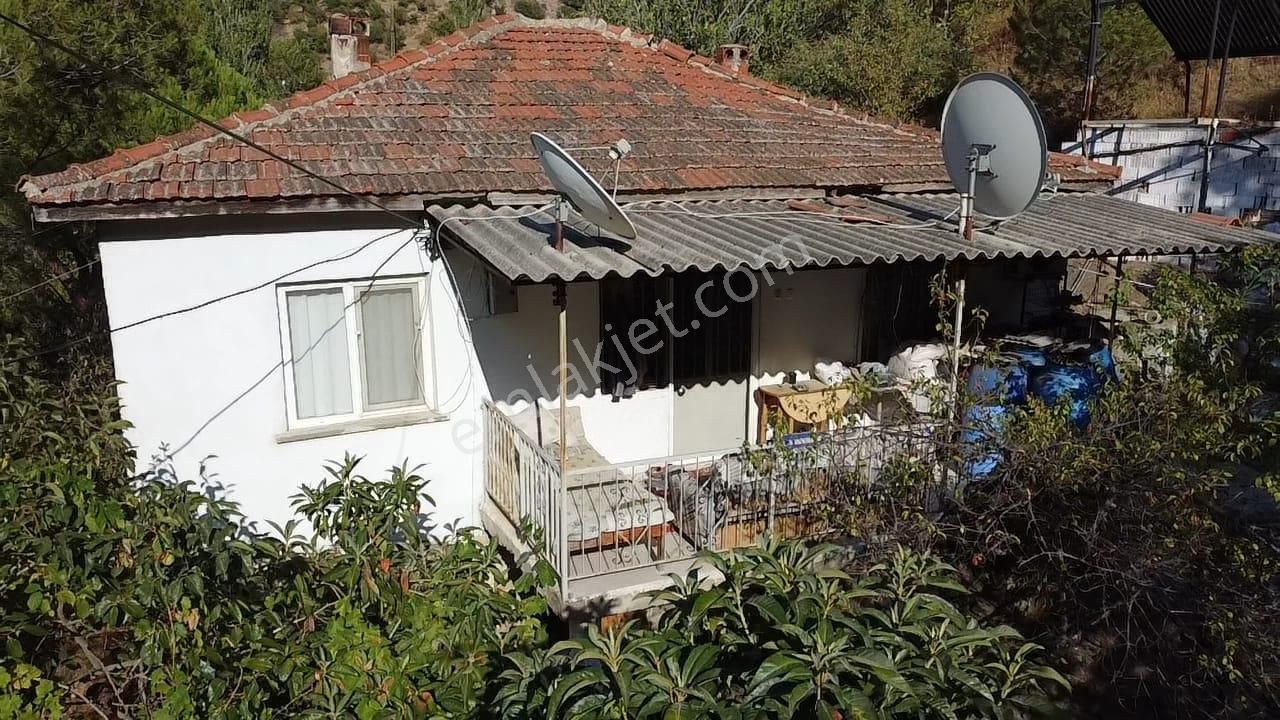 Ön Emlak'tan Sübeyliderede 494 M2 Arsa İçerisinde Müstakil 2+1 Bakımlı Köy Evi! - Görsel 2