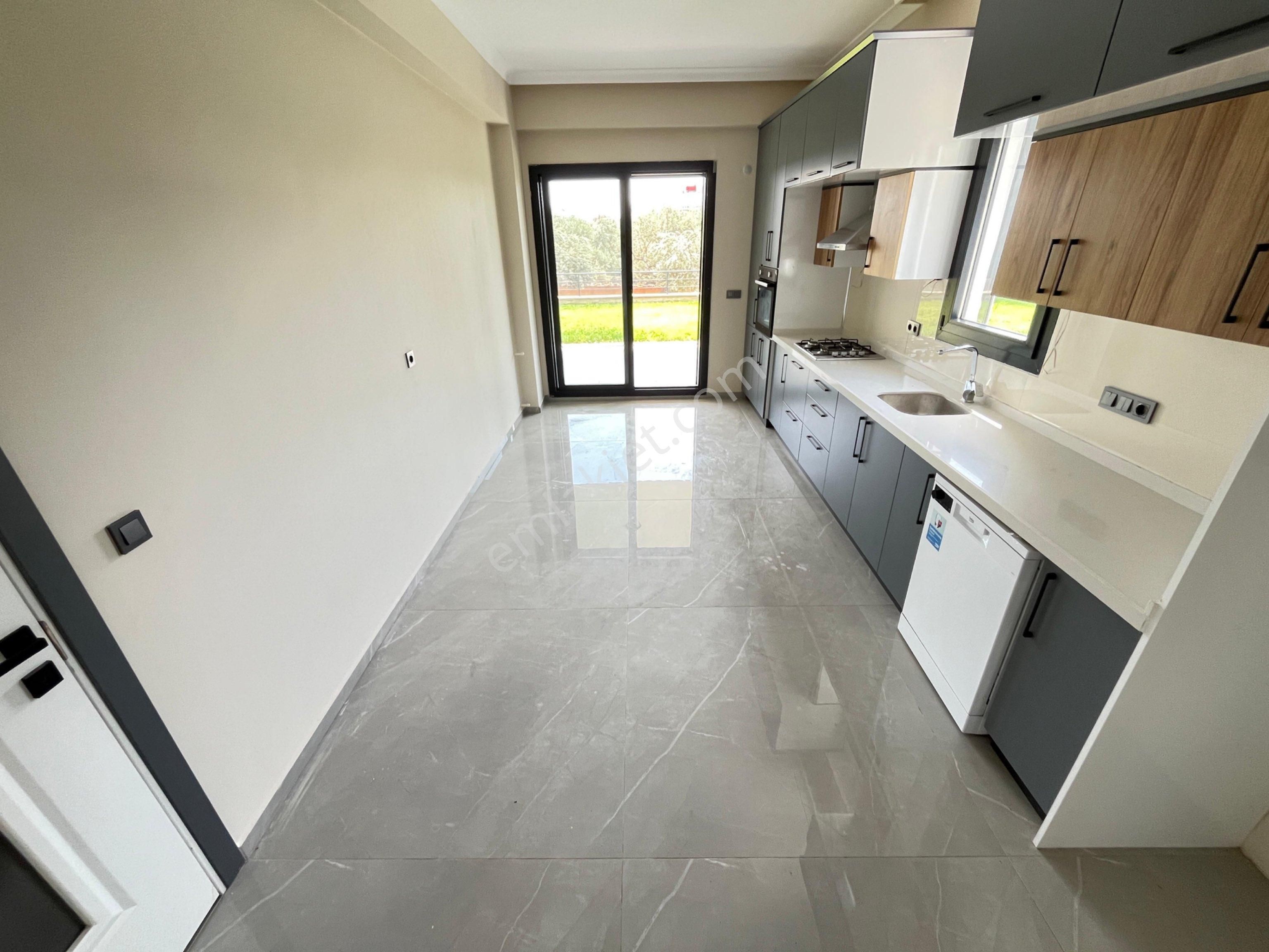 Arya'dan Avcılar'da Tam Müstakil Özel Havuzlu Satılık 4+1 Villa - Görsel 12