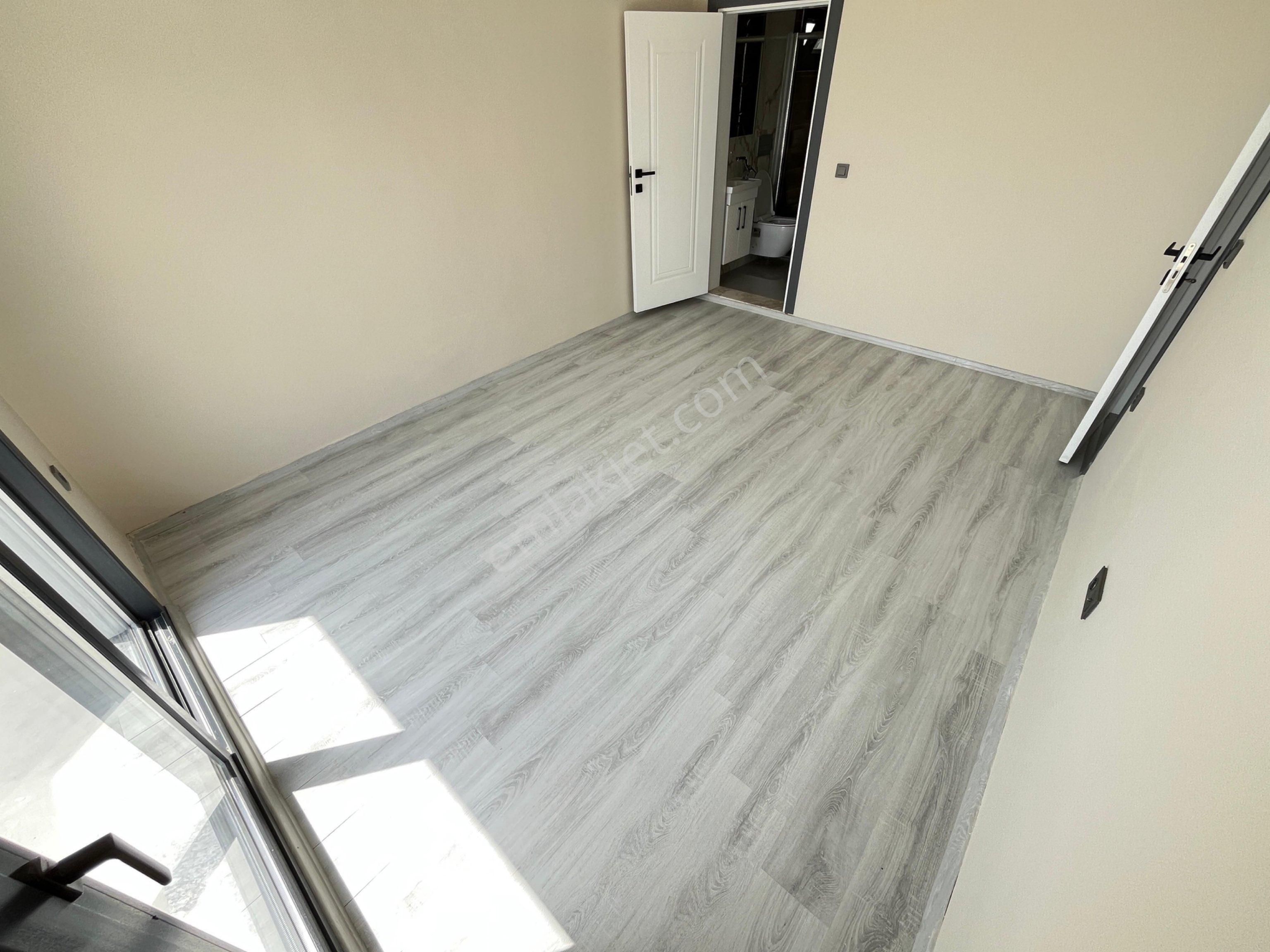 Arya'dan Avcılar'da Tam Müstakil Özel Havuzlu Satılık 4+1 Villa - Görsel 24