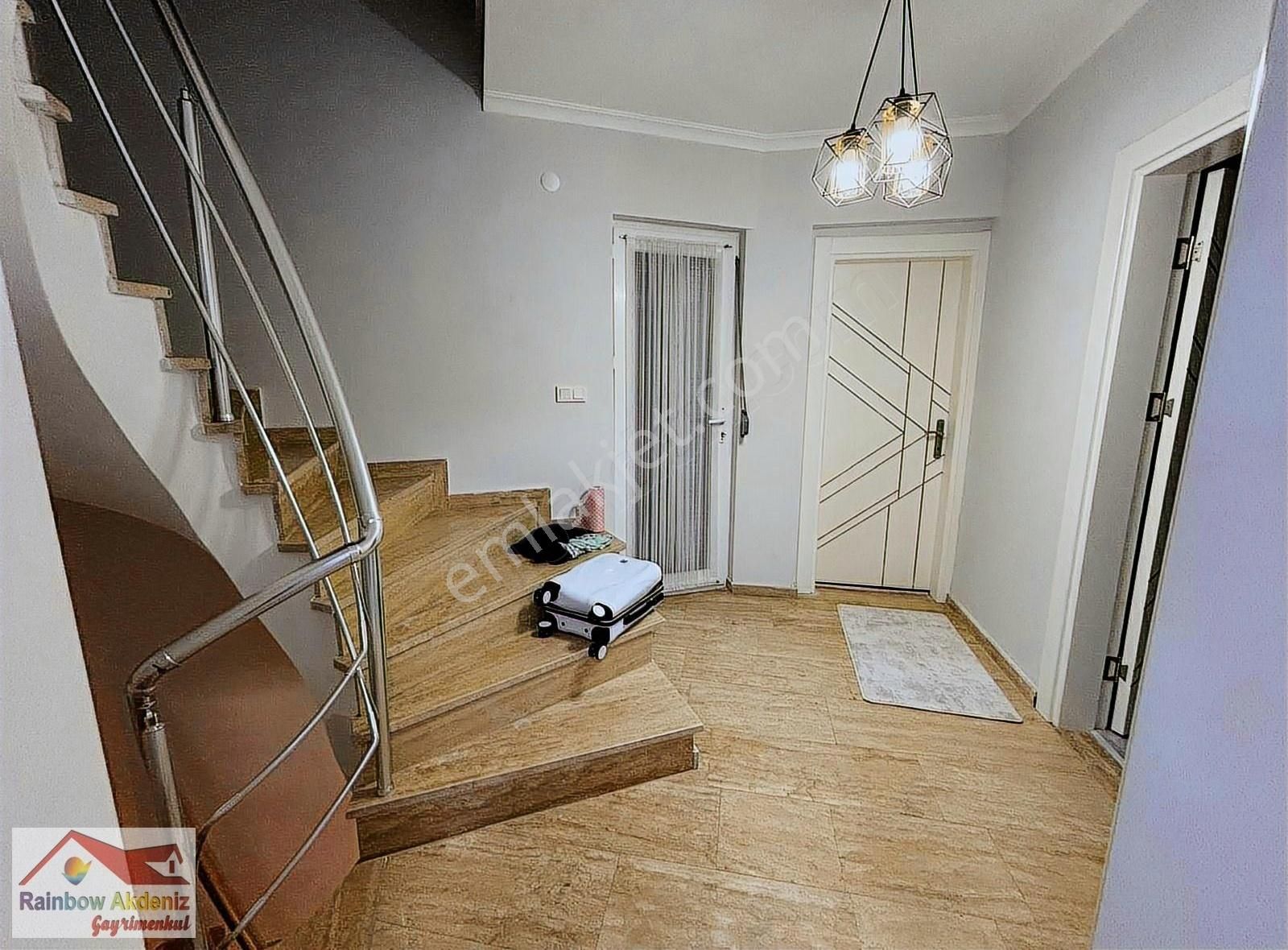 Serik, Kadriye'de Sahile 2 Km. Satılık 5+1 Triplex Villa!!!! - Görsel 21