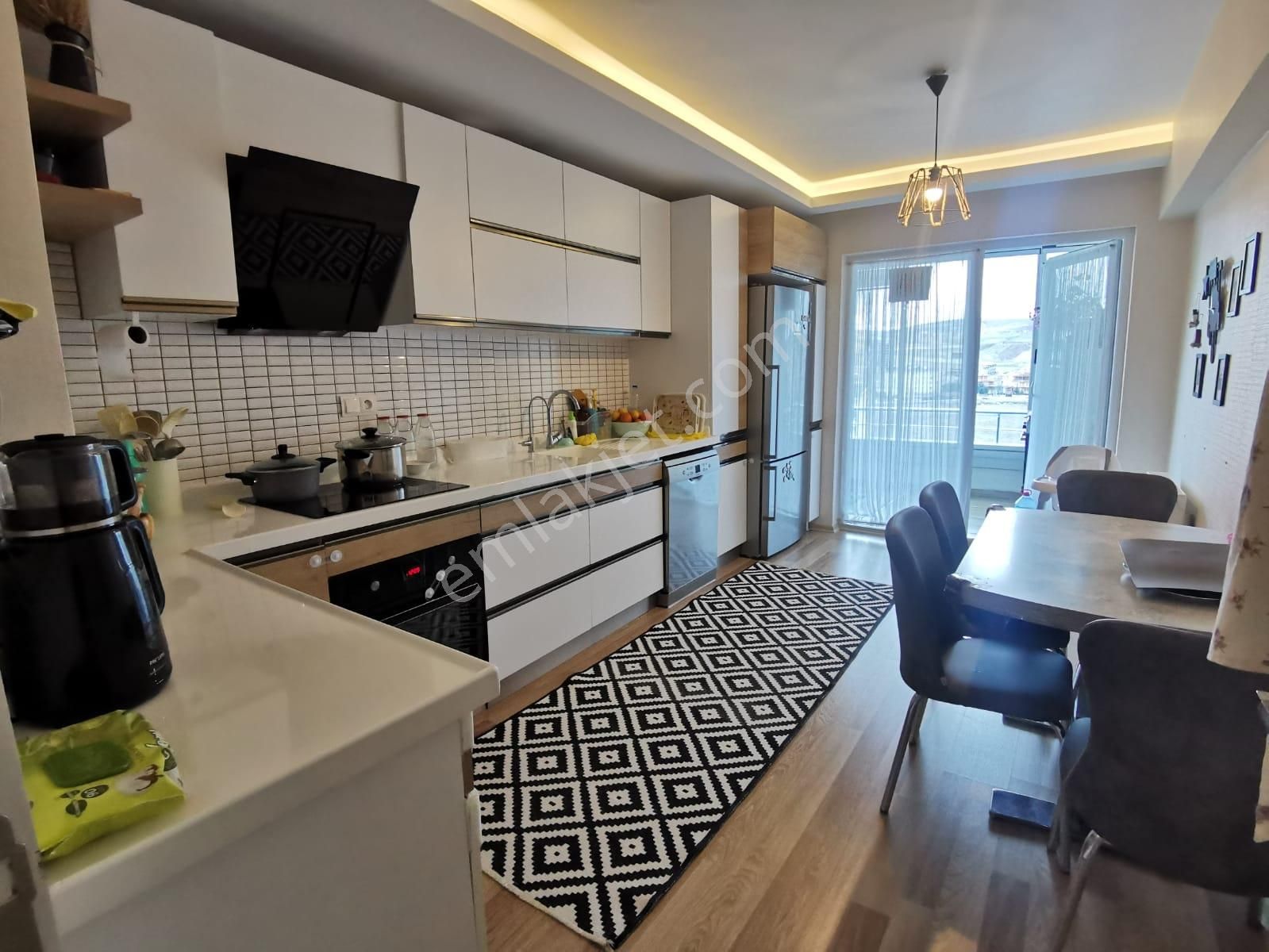 Ayyıldız Mh De 3+1 Ful Yapılı Site İçinde Lüks Daire