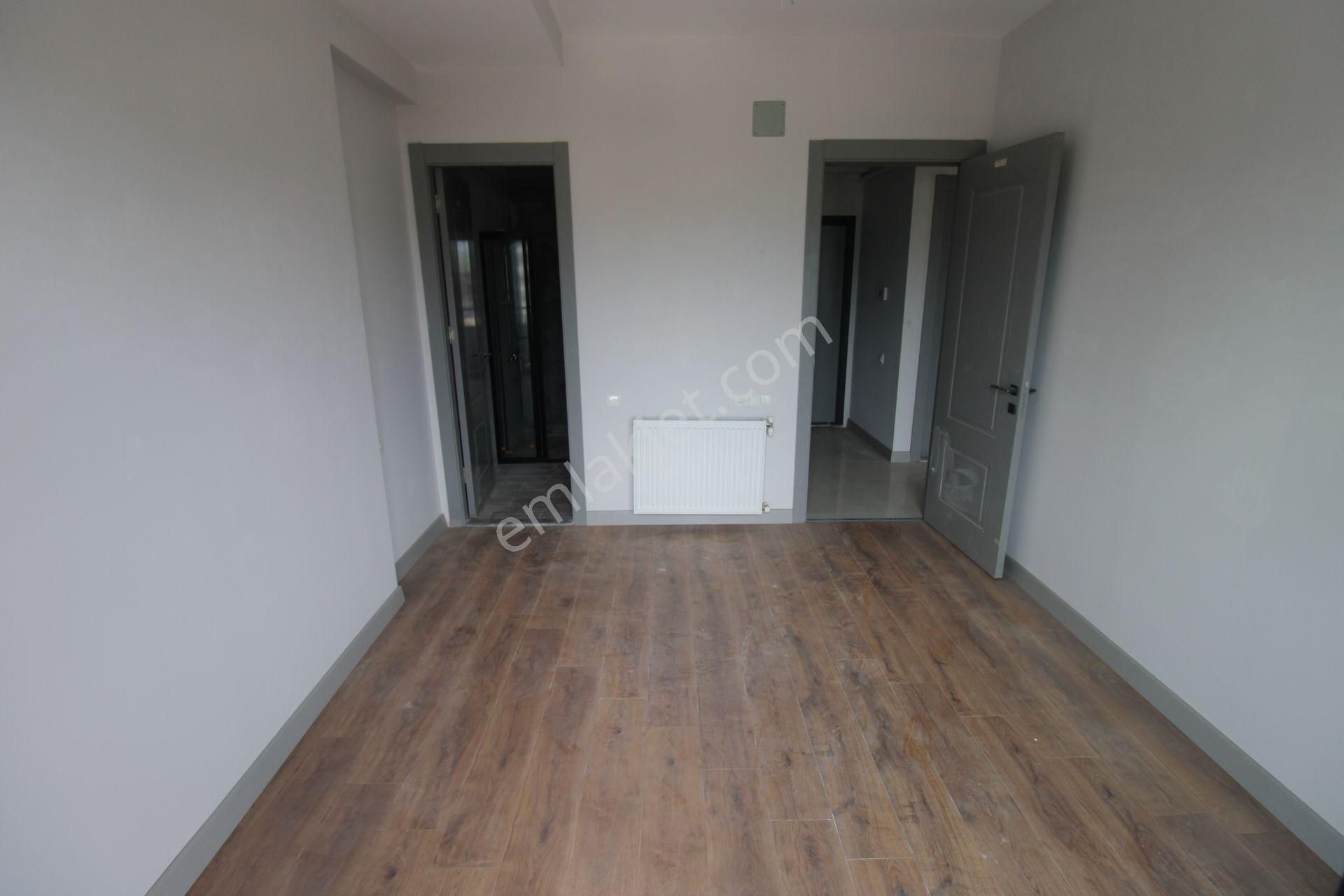 Mezitli Yaşar Doğu Daddesi Üzerinde Site İçerisinde Satılık 2+1 Daire - Görsel 11