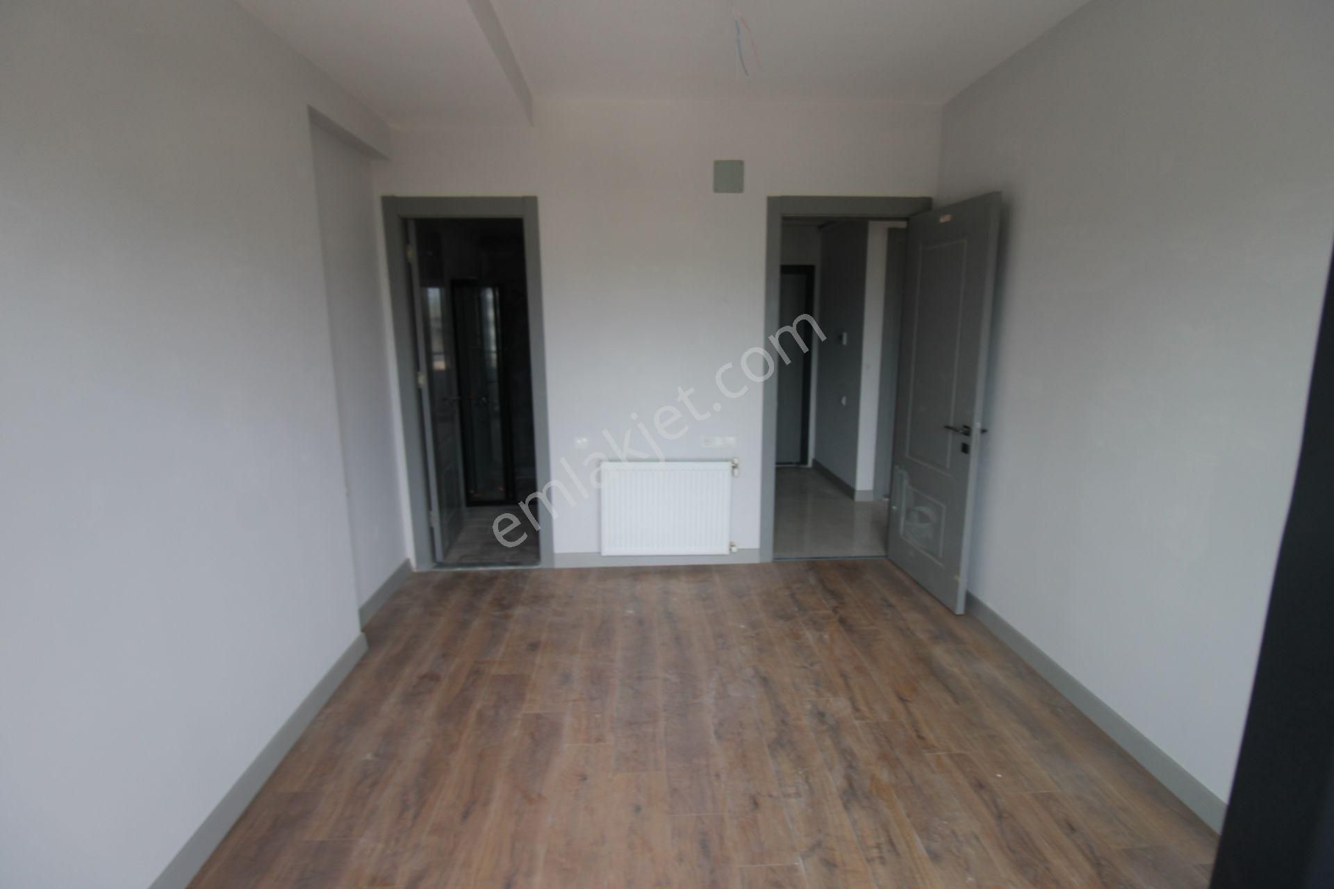 Mezitli Yaşar Doğu Daddesi Üzerinde Site İçerisinde Satılık 2+1 Daire - Görsel 12