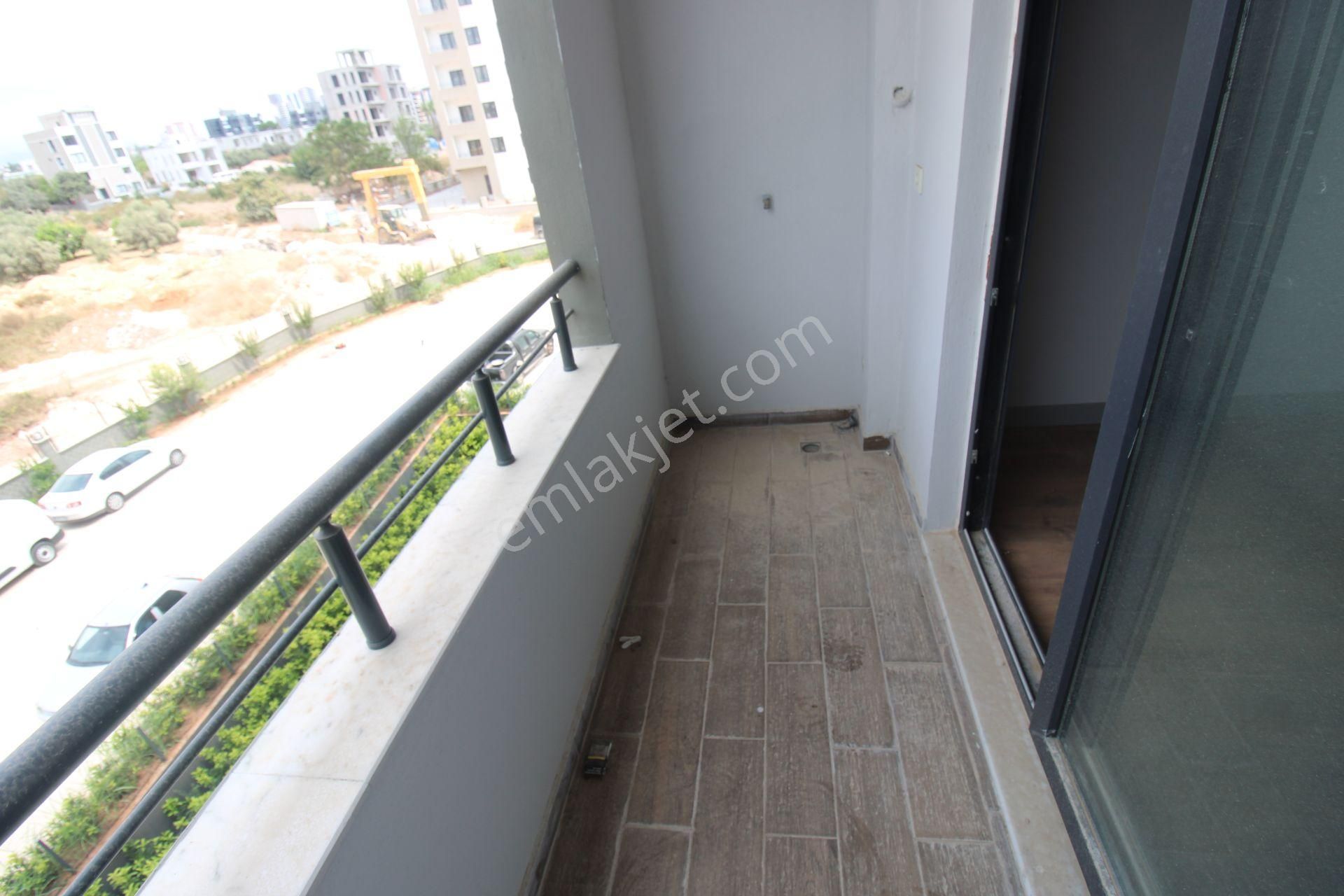 Mezitli Yaşar Doğu Daddesi Üzerinde Site İçerisinde Satılık 2+1 Daire - Görsel 21