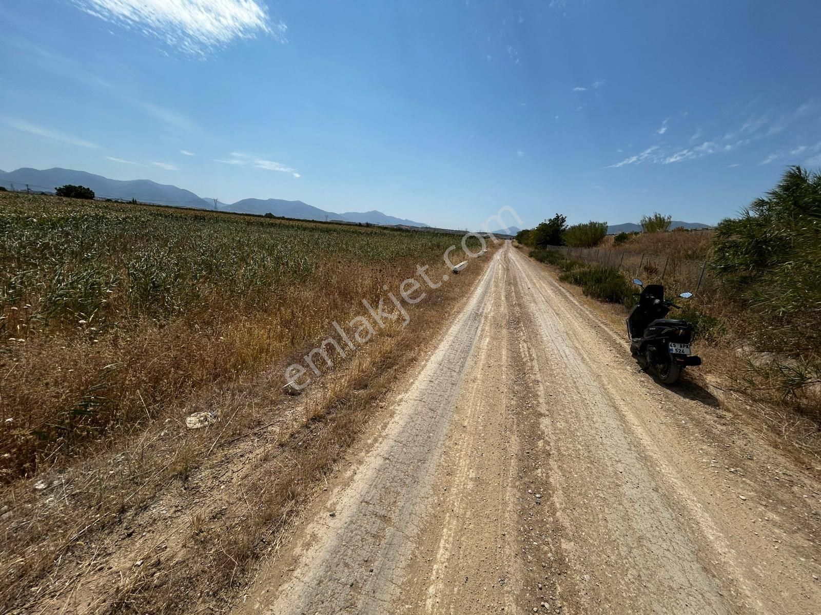 Turgutlu Satılık 7. Mıntıka Otoban Dibi 940m2 Tek Tapu 100m2 Hazine Arazisi Vardır - Görsel 9