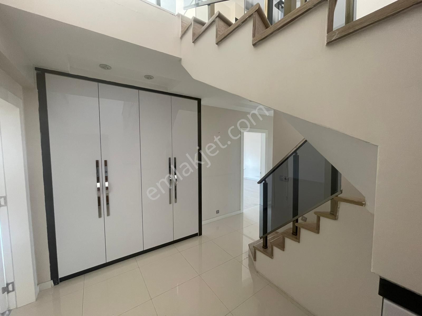 Redstone Myra Dan Şemiklerde Kiralık 4+2 Dubleks Daire