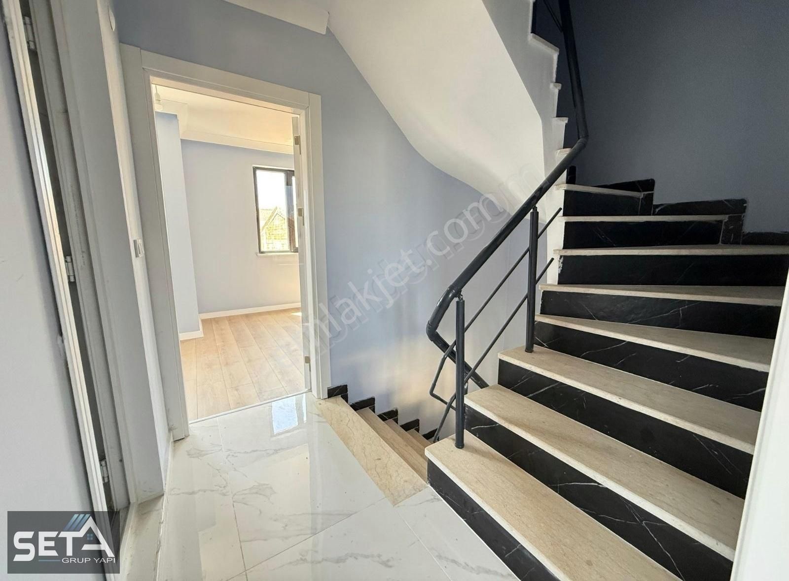 Seta Gruop Geniş Odalı İskanlı Deniz Manzralı Lüx Yazlık - Görsel 11