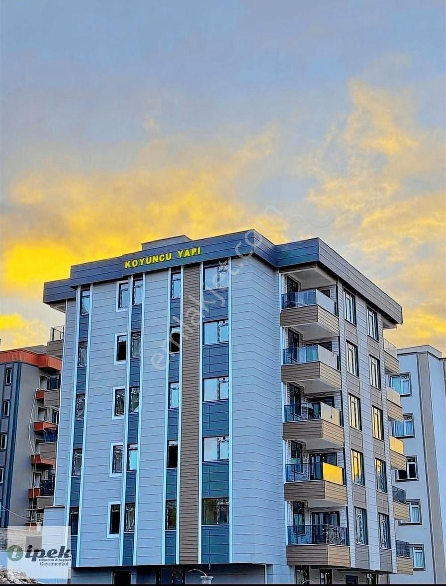 Eşyalı 1+1 Kiracılı Satılık Lüx Daire