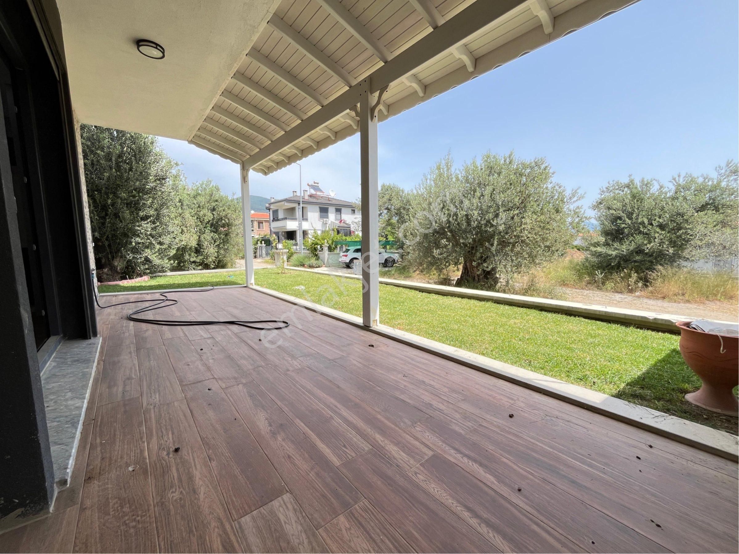Arya'dan Güre'de Çift Teraslı Modern Mimarili Satılık 6+1 Villa - Görsel 34