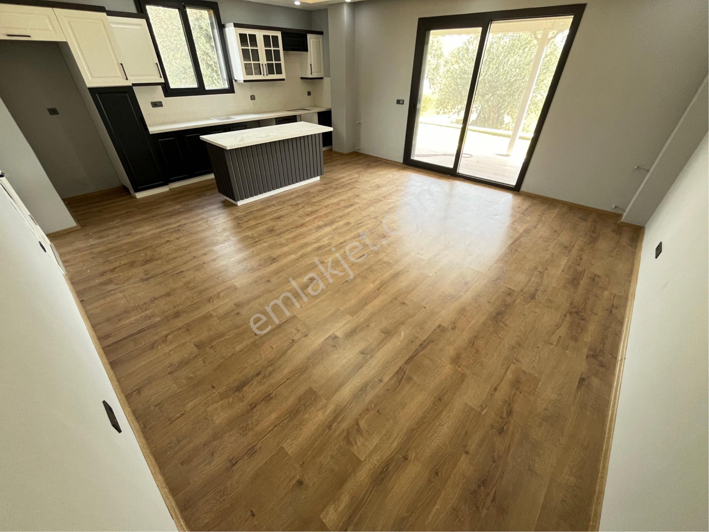 Arya'dan Güre'de Çift Teraslı Modern Mimarili Satılık 6+1 Villa - Görsel 4