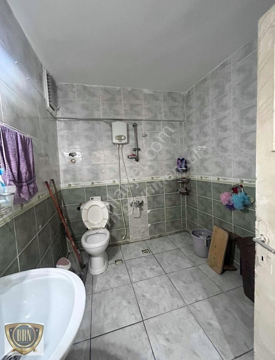 Brn Emlak'tan Gimem Sitesinde 3+1 Satılık Daire