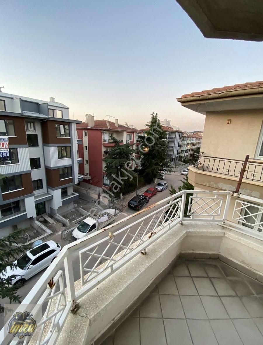 Dumlupınar Mahallesinde 3+1