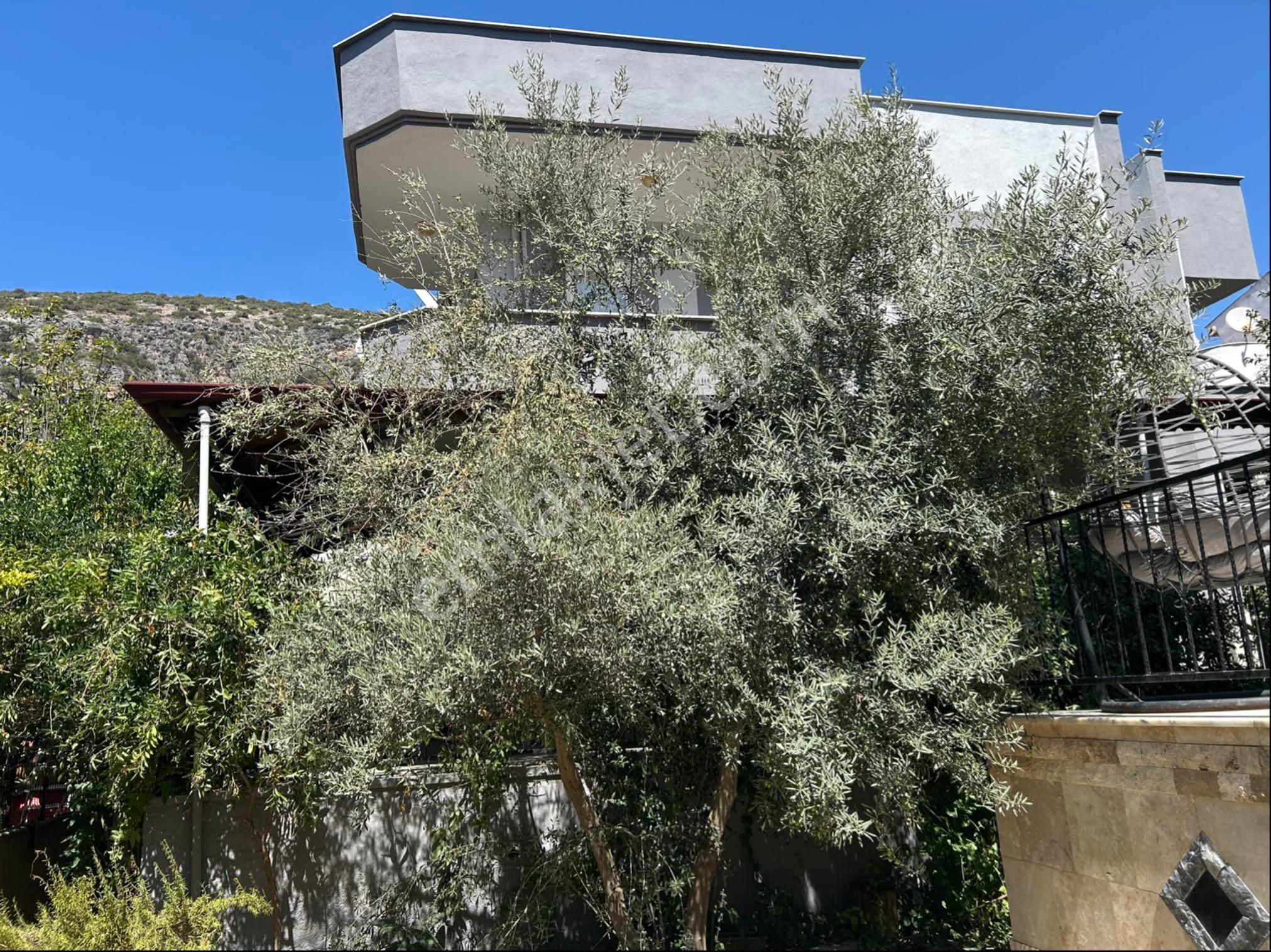 Kuşadası Yavansu Da Masrafsız 4+1 Villa