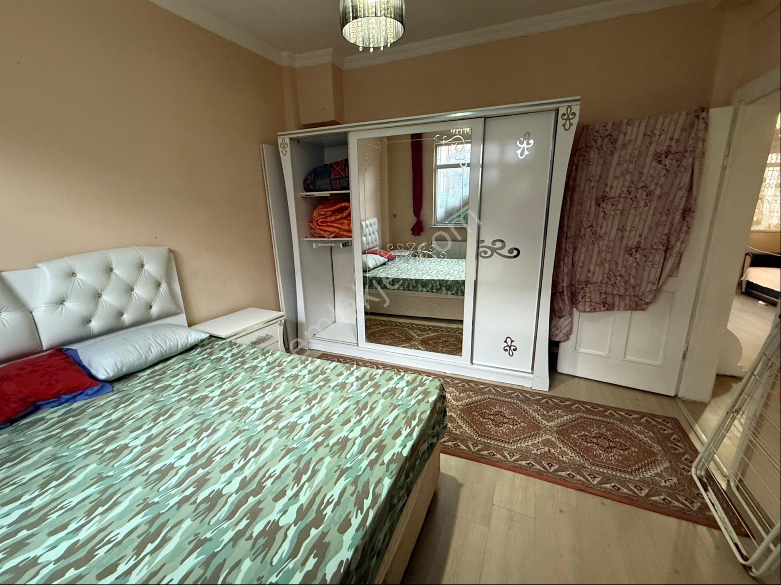 Özkancalar'dan Kiralık Yedpa Ticaret Merkezi Yanında Eşyalı 3+1 Daire