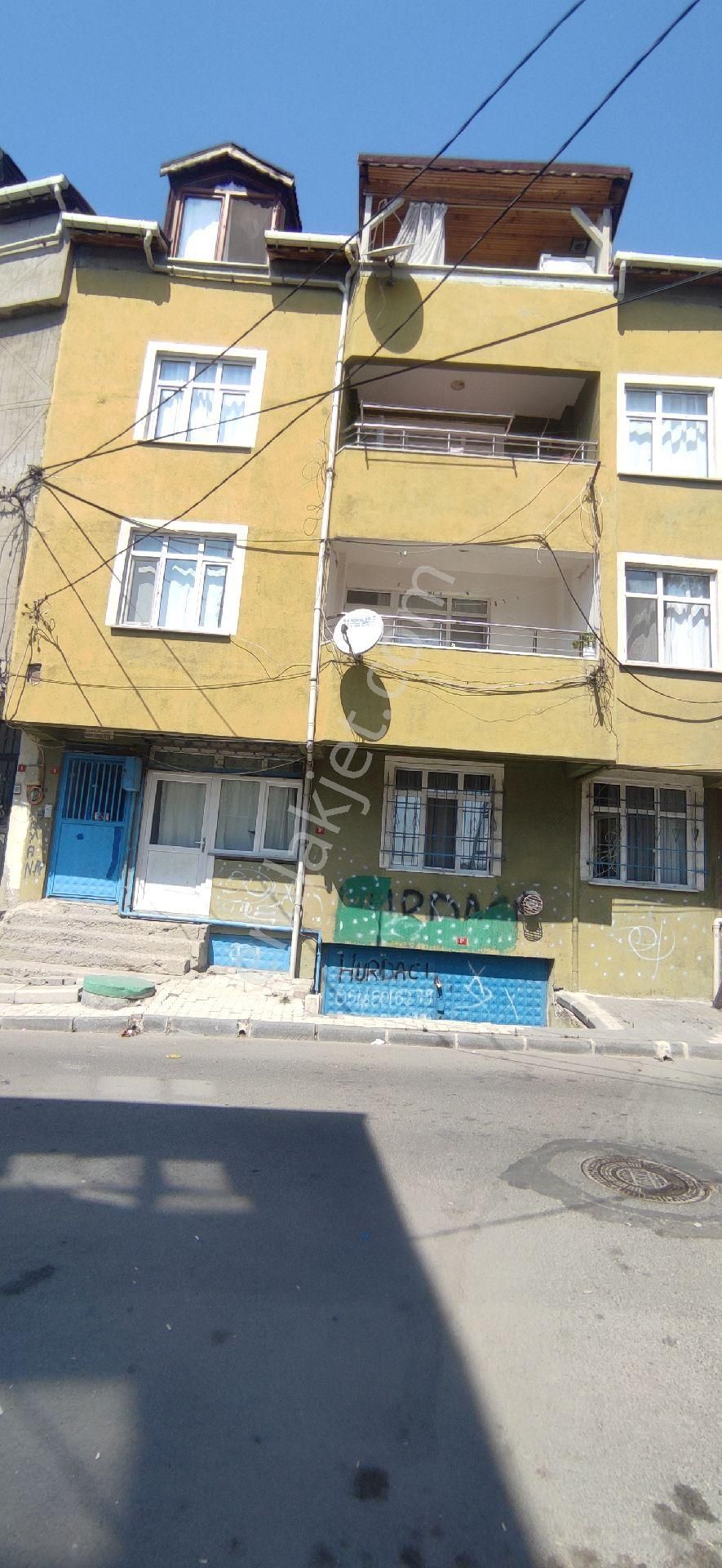 Satılık Süper Konumda 5 Katlı Bina