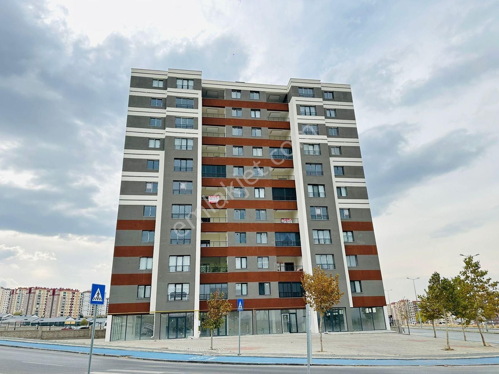 Lüks Ve Zerafetin Buluştuğu Geniş Balkon Severler İçin Fırsat