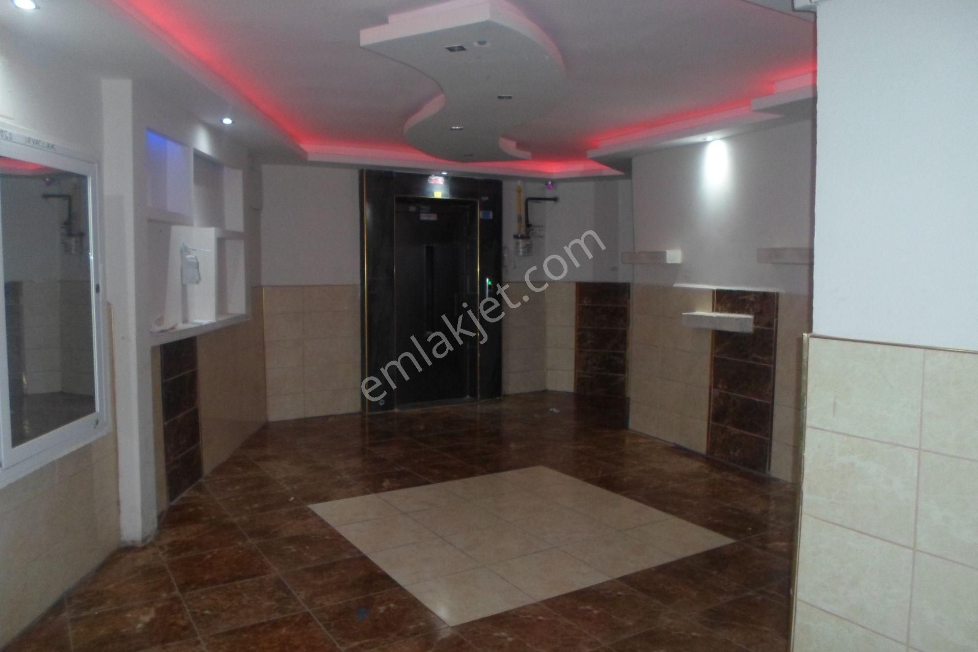 Aylık*mezitli*sitede*3+1*geniş*otoprklı*merkezi*kiralık Daire
