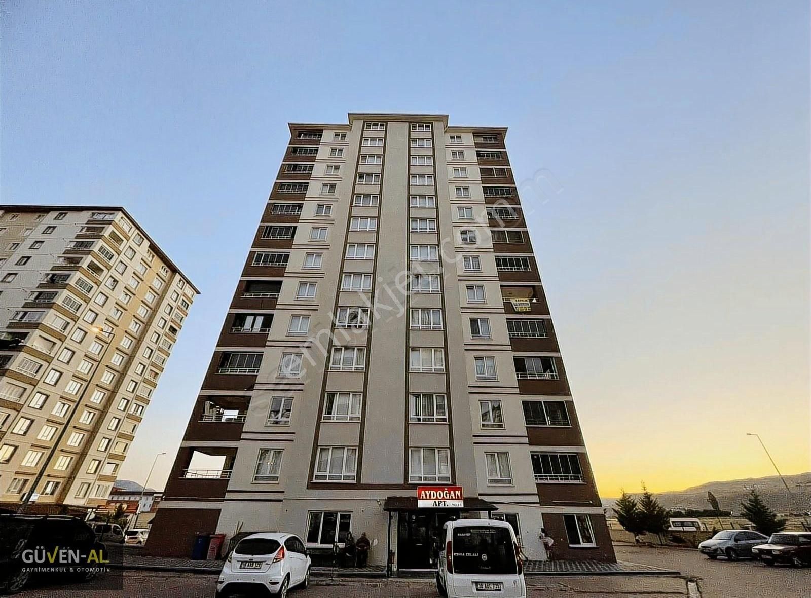 Ertuğrul Gazi Mah. -130 M2 - 3+1 - Ebeveyn Banyolu