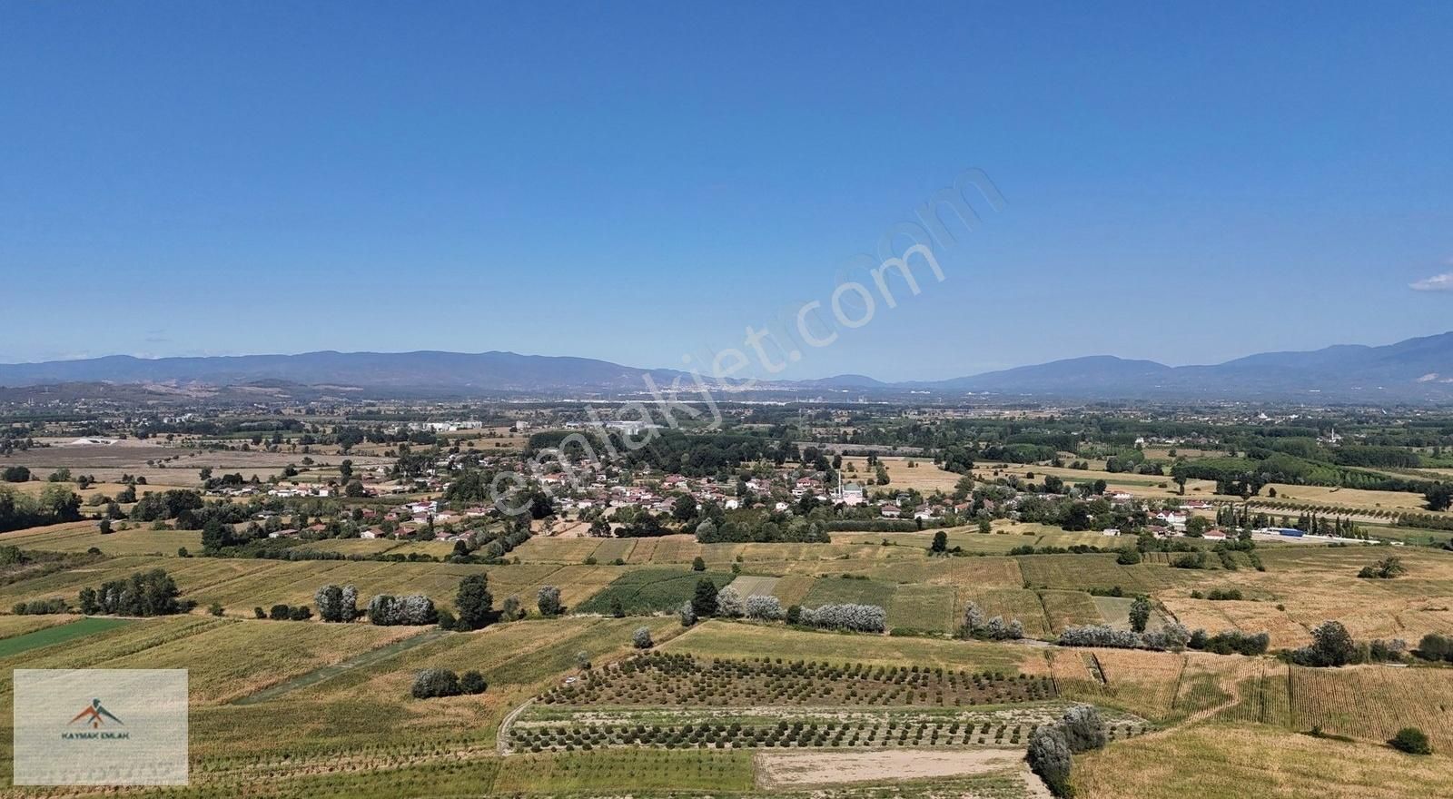 2 Yaşında Kavak Ekili Resmi Yolu Olan Satılık Arazi - Görsel 10