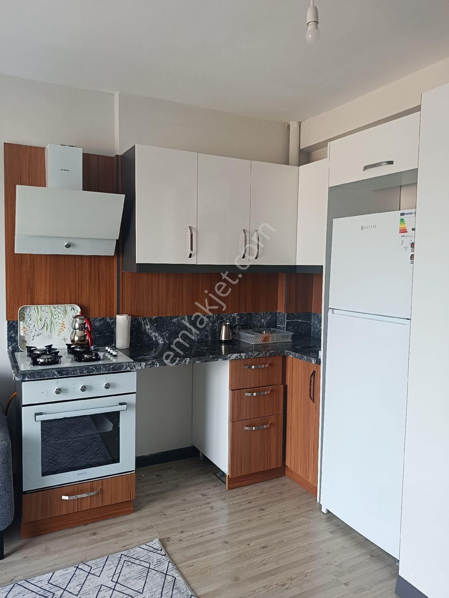 Birlik Gayrimenkulden Çarkıpare De 1+1 Full Eşyalı İskanlı Kaçmaz!!!