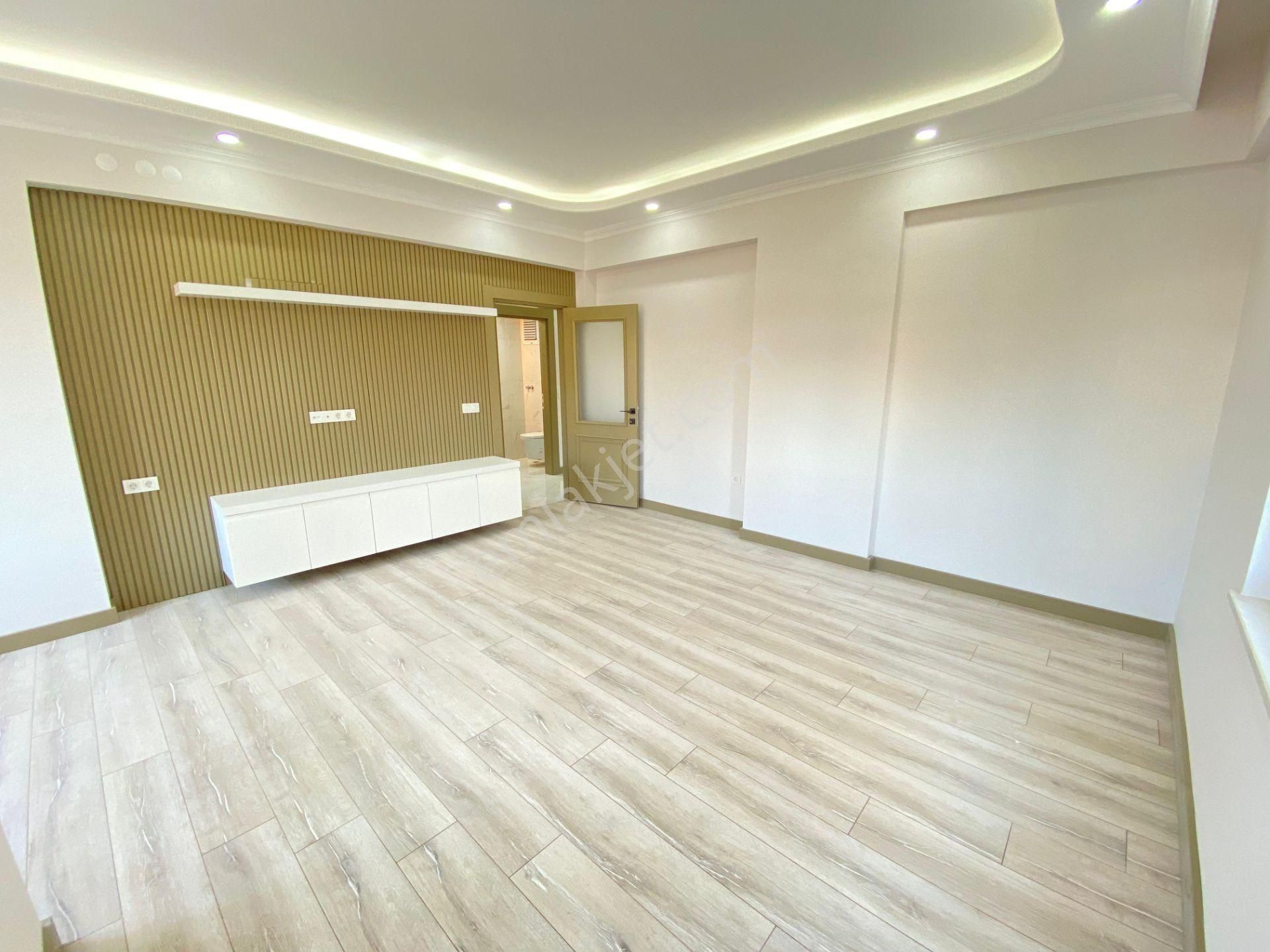 Antalya Konyaaltı Altınkum'da 3+1 Asansörlü Satılık Daire - Görsel 7