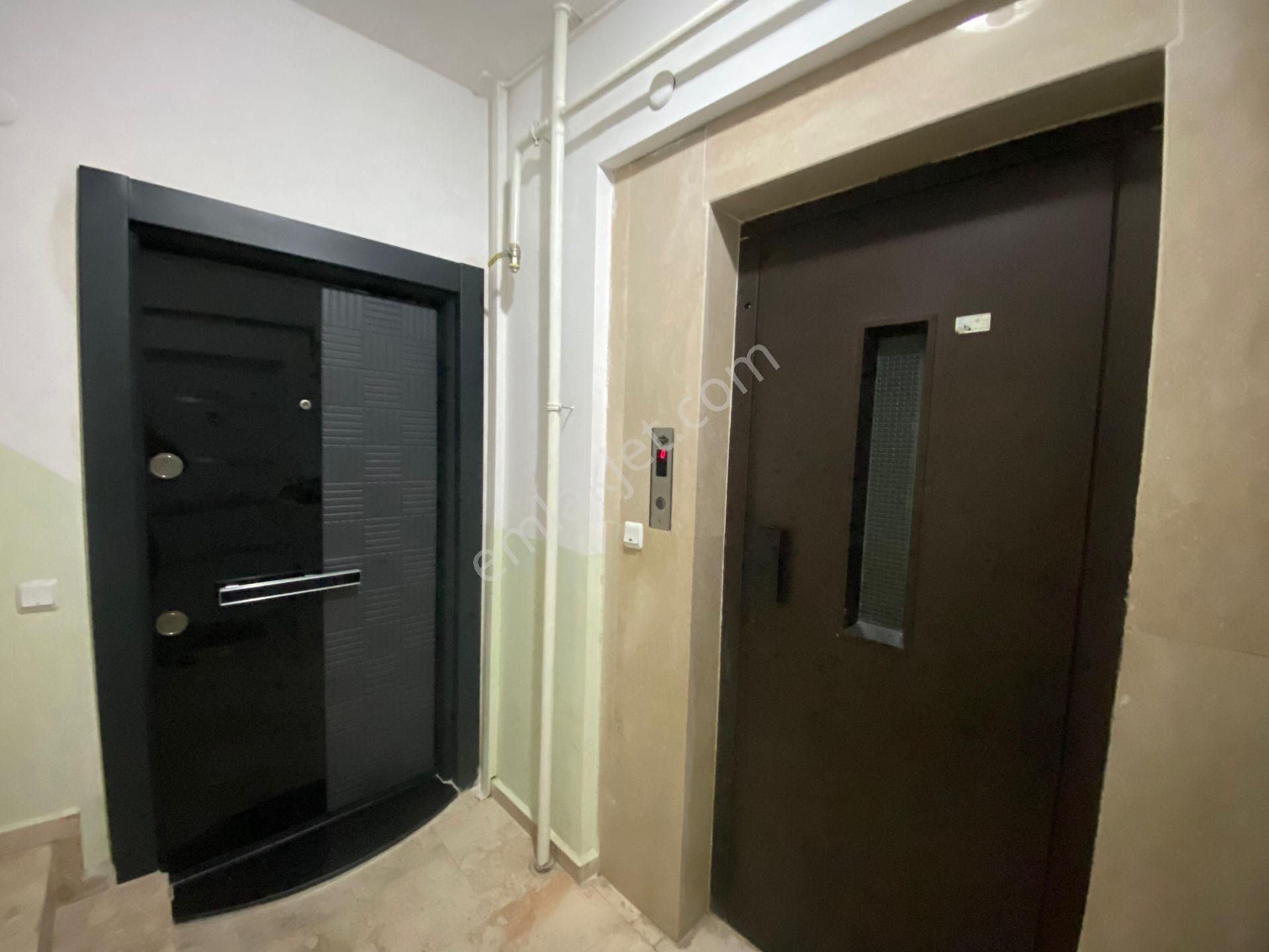 Antalya Konyaaltı Altınkum'da 3+1 Asansörlü Satılık Daire - Görsel 2