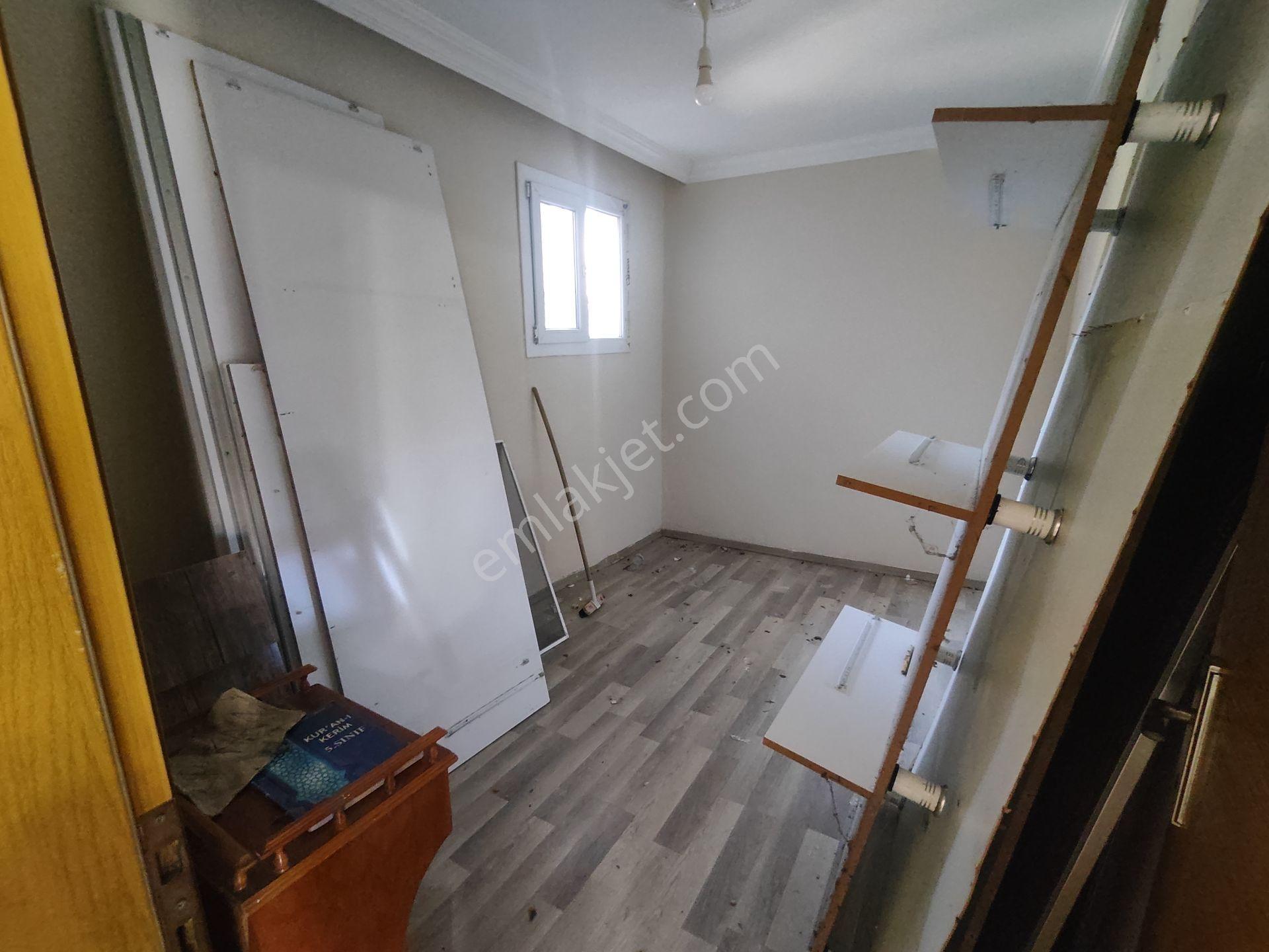 Camiatik De Merkeze Yürüme Mesafesinde 3+1 Villa - Görsel 11