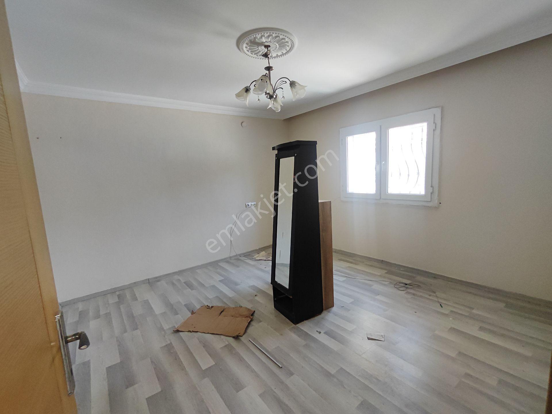 Camiatik De Merkeze Yürüme Mesafesinde 3+1 Villa - Görsel 14