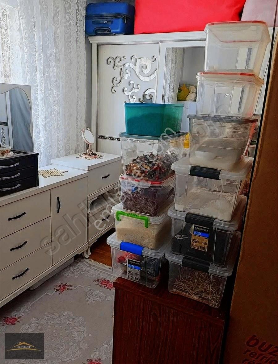 Bey'den Cadde Yakını 4+1 Satılık Daire